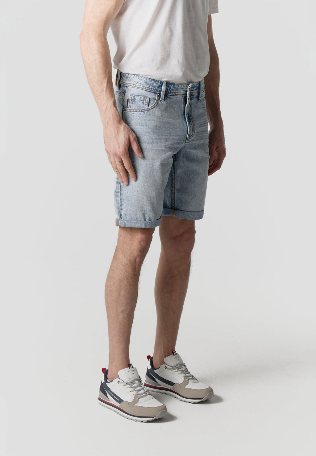 Bermuda Hombre Denim Relaxed Azul Claro – Koroshi 2611PS44