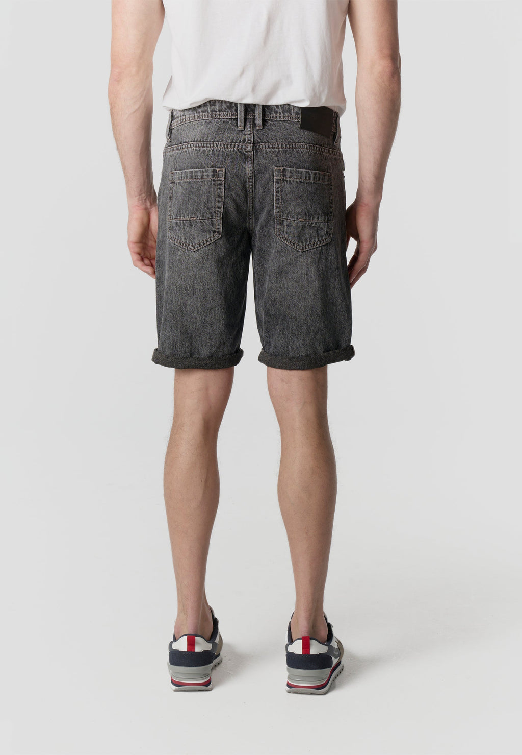 Bermuda Hombre Denim Lavado con Vuelta Negro – Koroshi 2611PS46