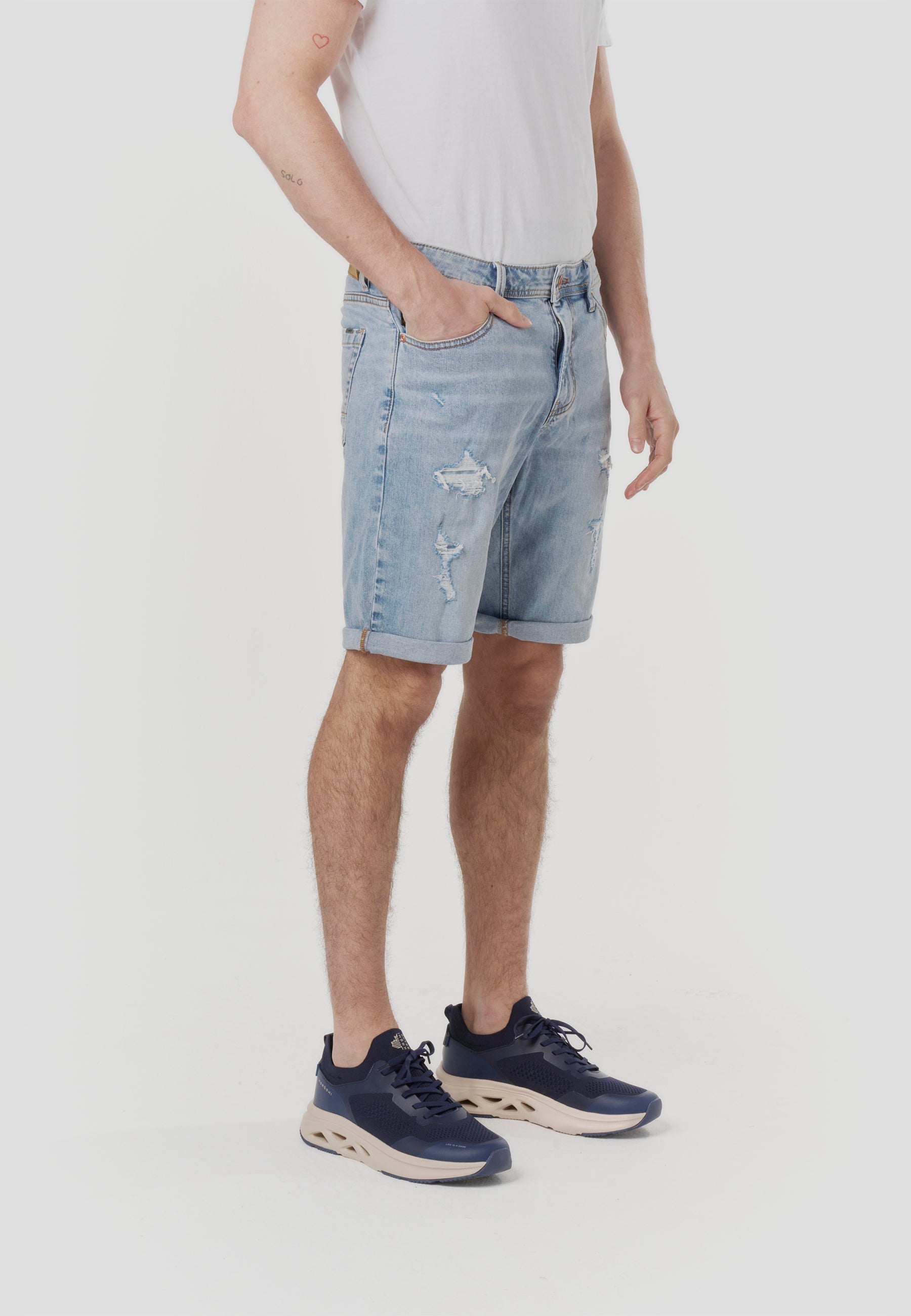 Bermuda Hombre Denim Relaxed Rotos Azul Claro – Koroshi 2611PS47