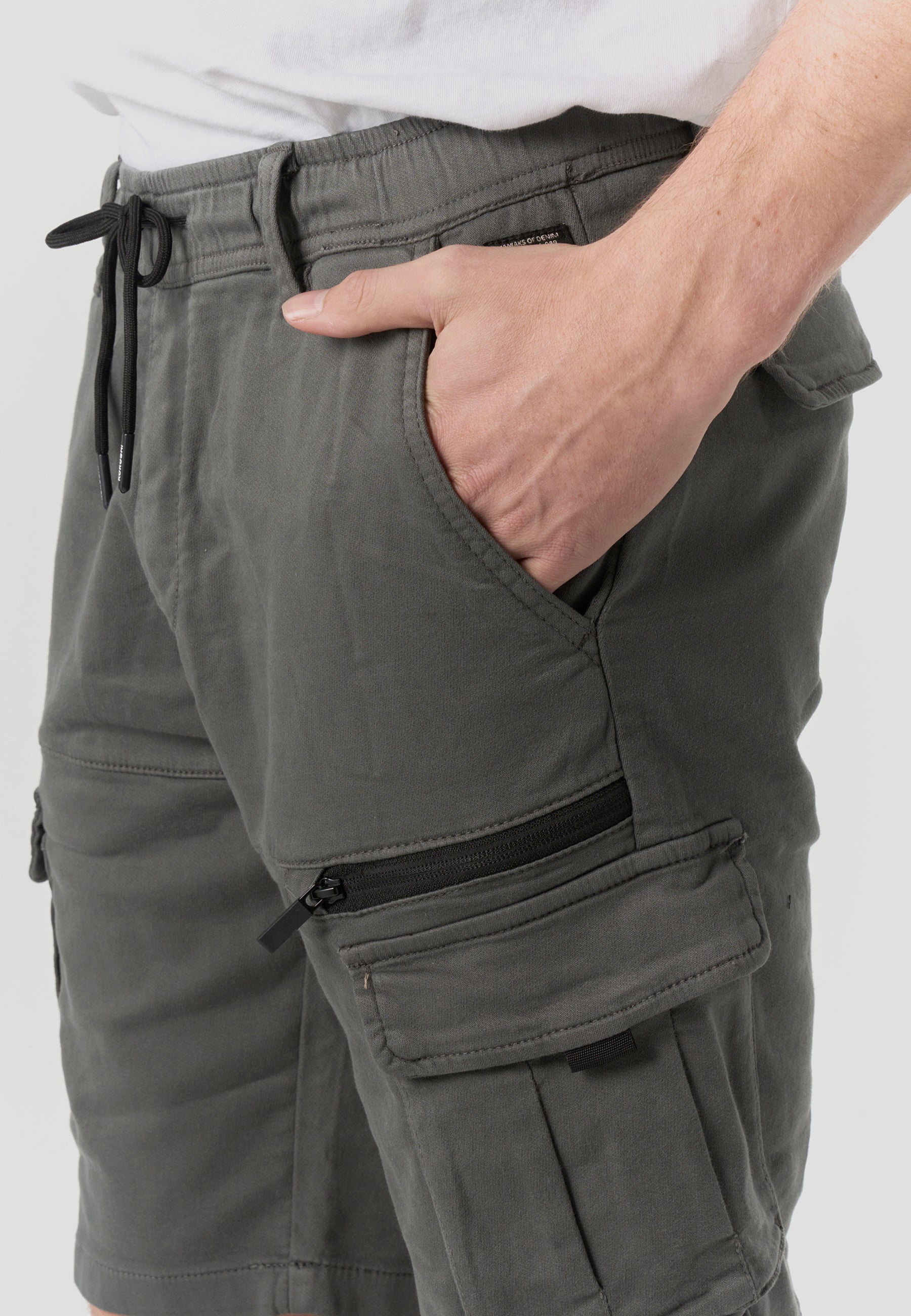 Short Hombre Cargo Deportivo Relaxed – Koroshi 2611PS87
