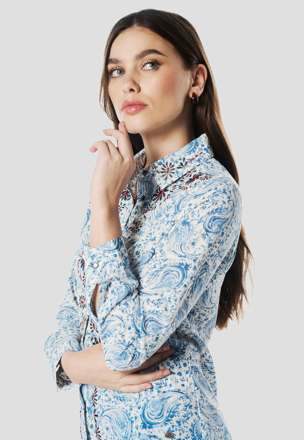 Camisa Mujer Manga Larga Cachemir y Bordado – Koroshi Azul