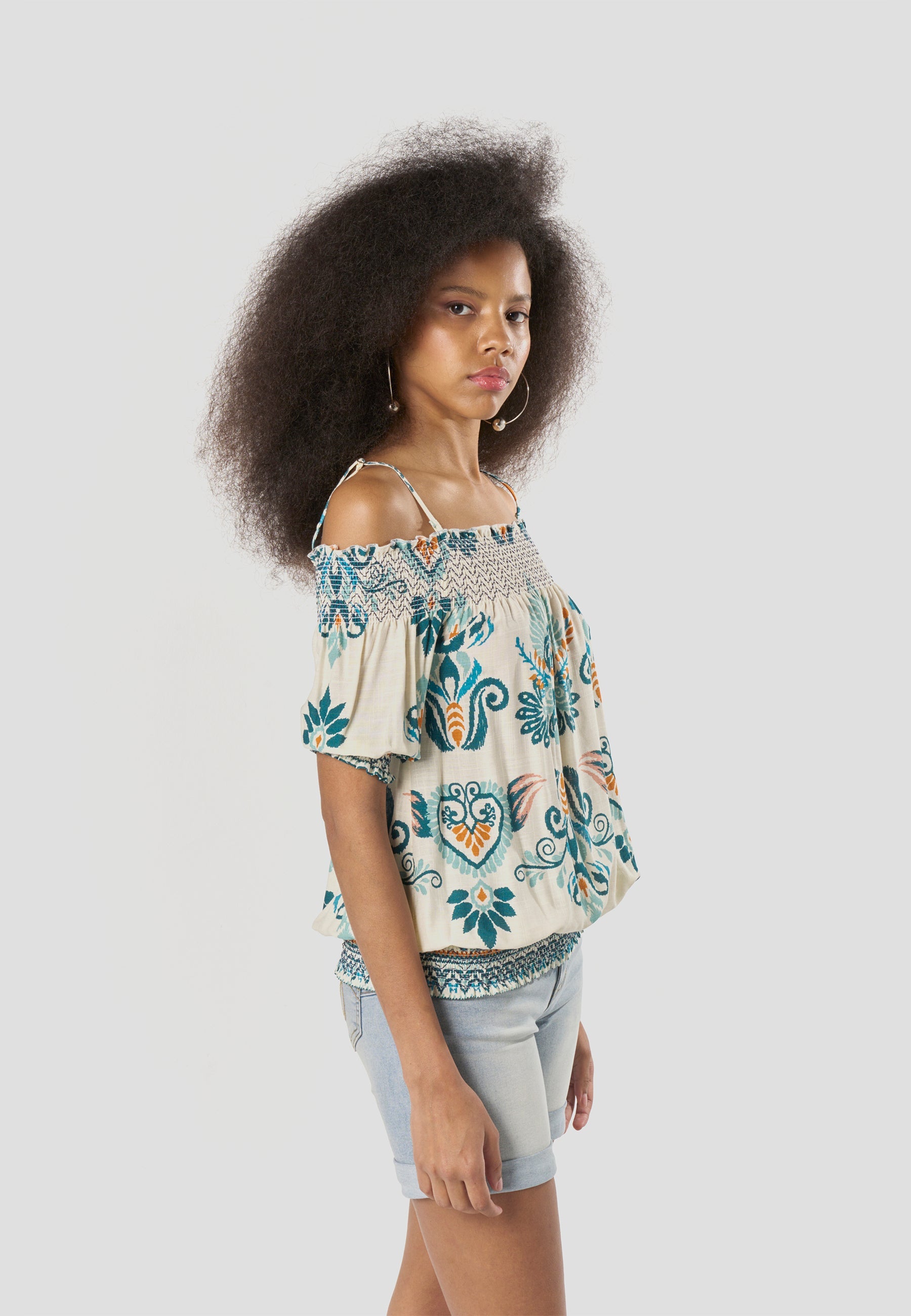 Blusa Mujer Hombro Descubierto Estampado Étnico – Koroshi Multicolor