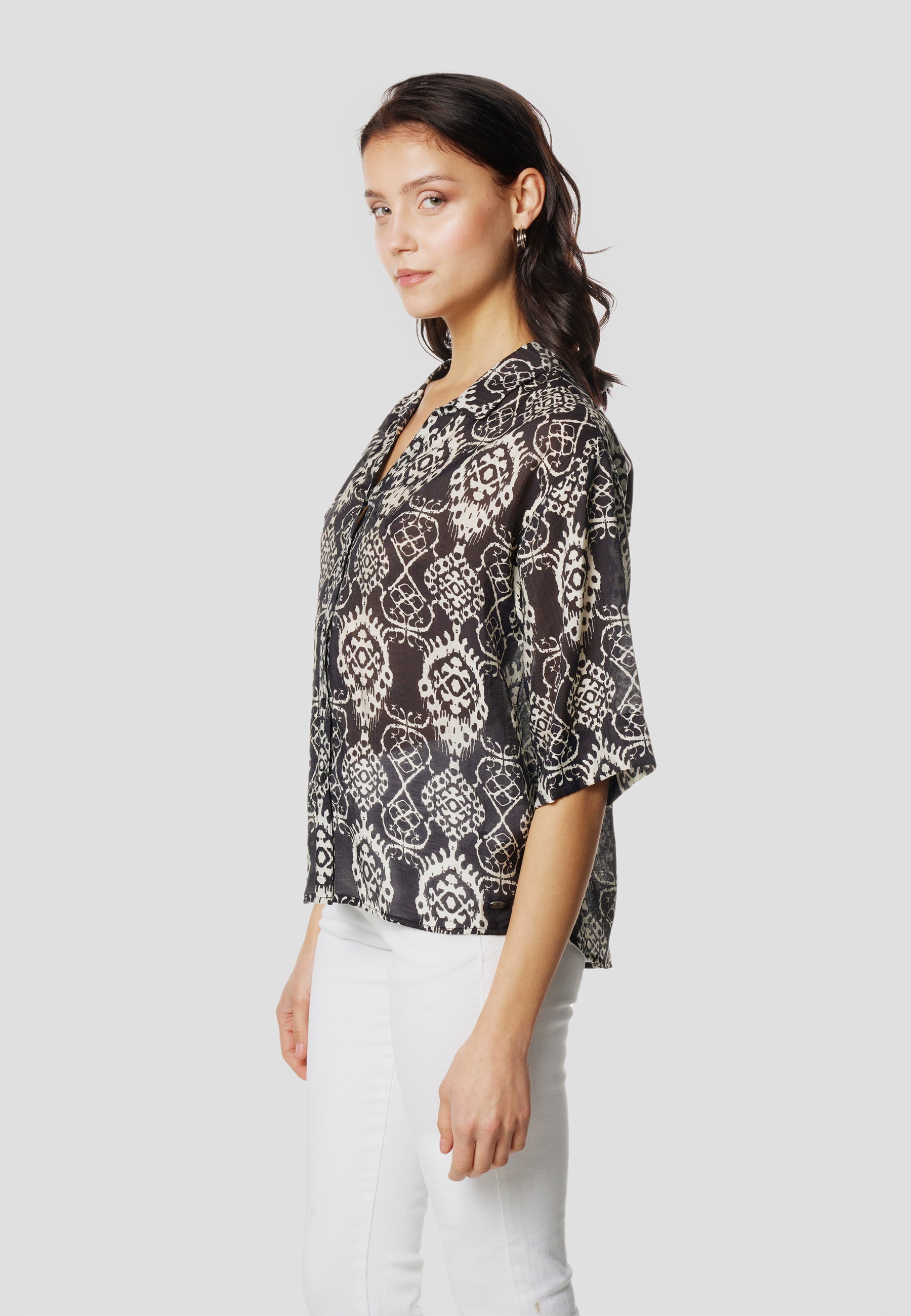 Camisa Mujer Manga Corta Estampada – Koroshi 2612BL11