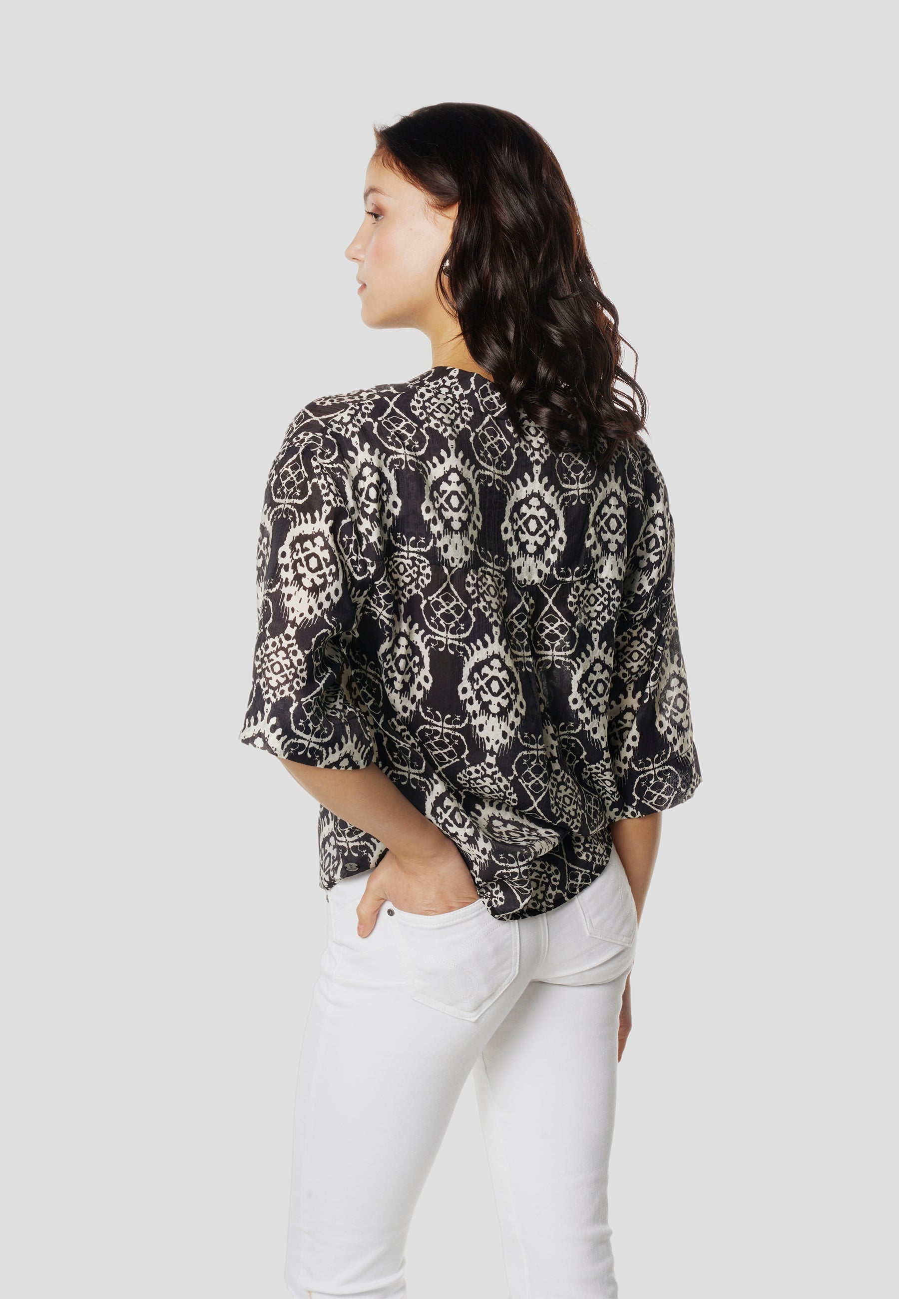 Camisa Mujer Manga Corta Estampada – Koroshi 2612BL11