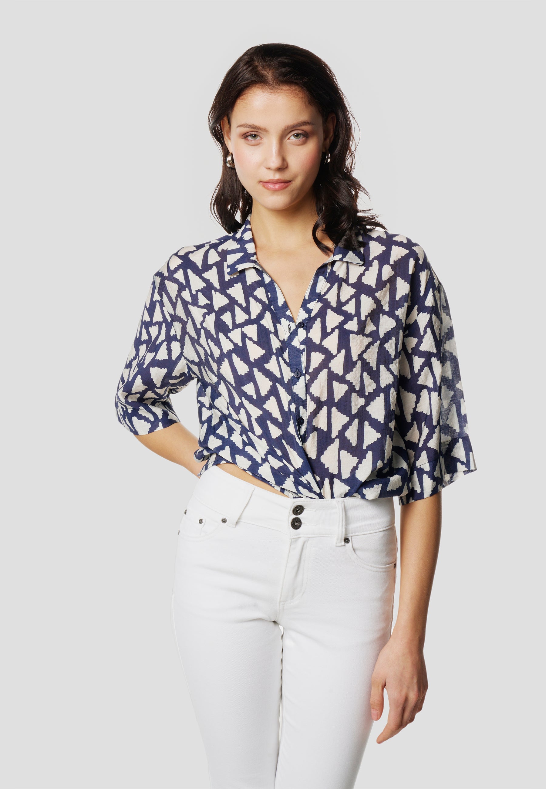 Camisa Mujer Manga Corta Estampada – Koroshi 2612BL11