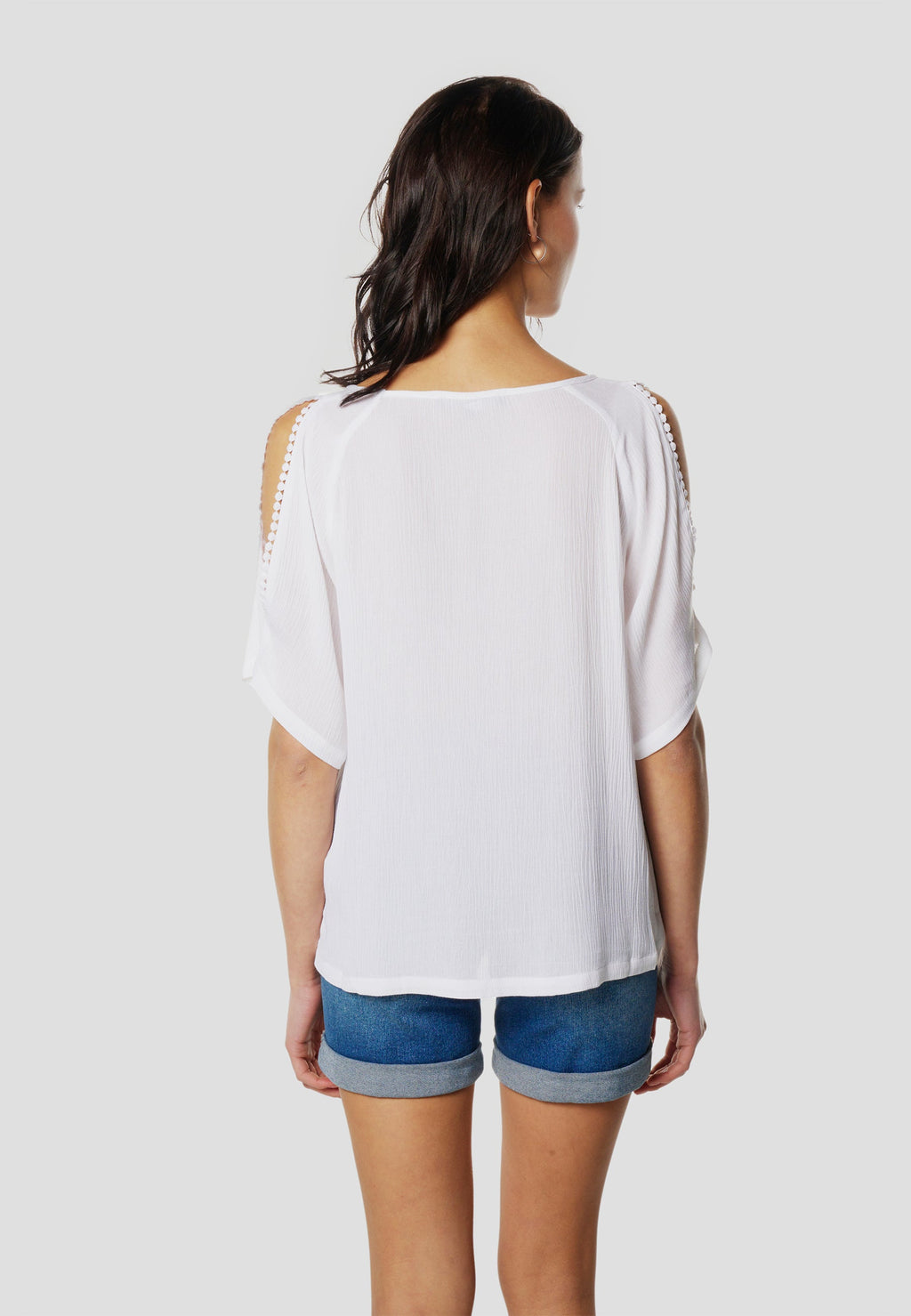 Blusa Mujer Manga Corta Escote con Bordado Floral – Koroshi 2612BL13