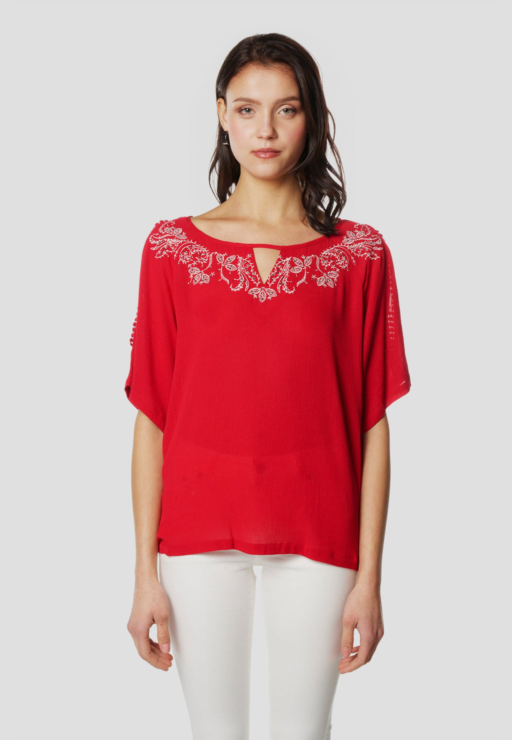 Blusa Mujer Manga Corta Escote con Bordado Floral – Koroshi 2612BL13