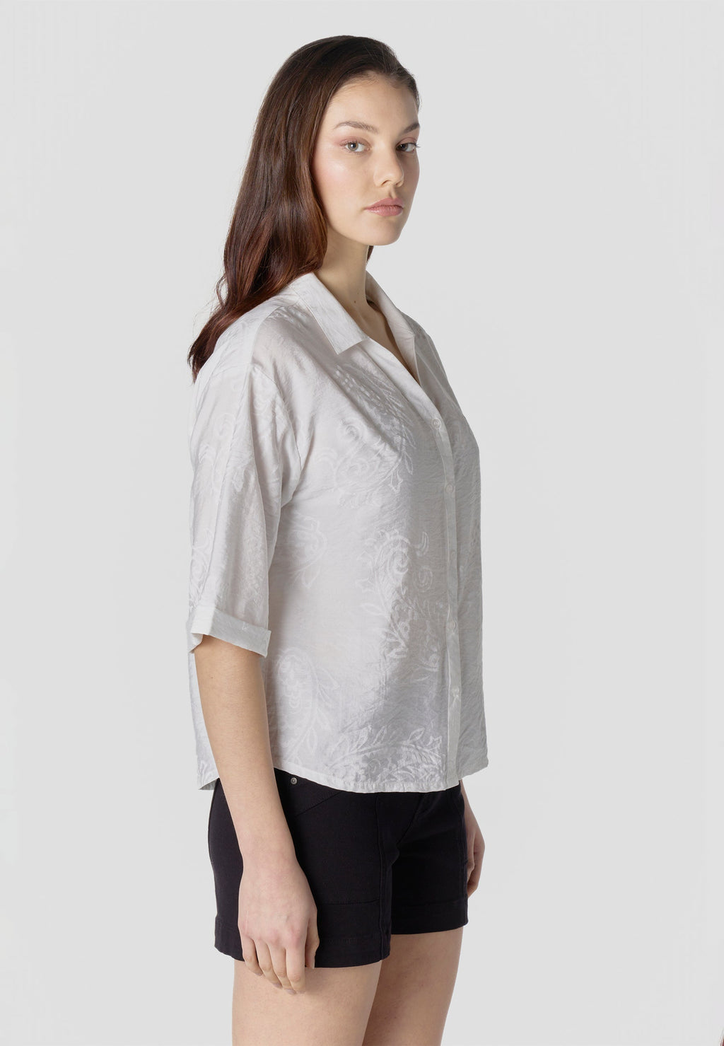 Camisa Mujer Manga Corta Cuello Camisero Jacquard Cachemir – Koroshi Blanco