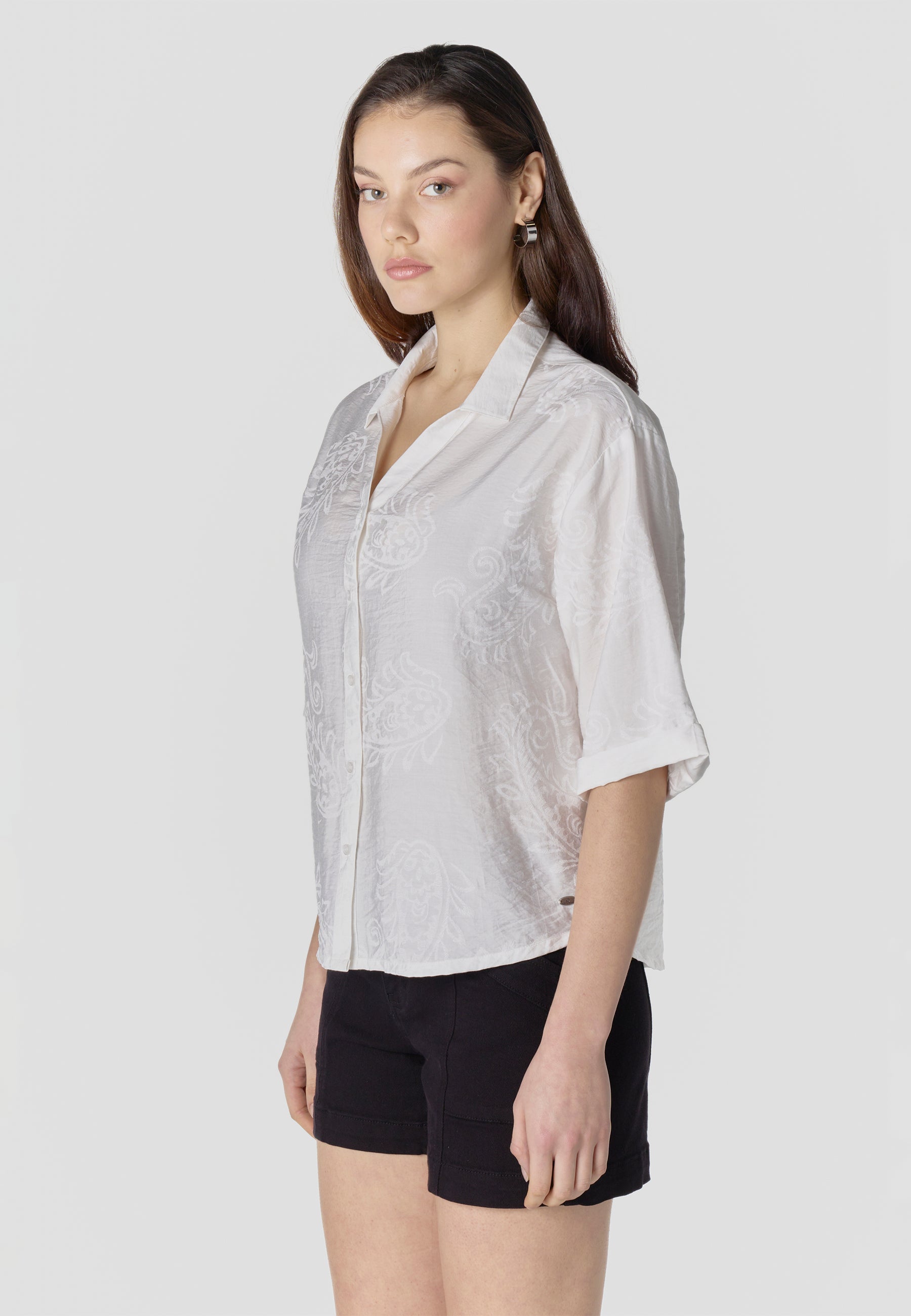 Camisa Mujer Manga Corta Cuello Camisero Jacquard Cachemir – Koroshi Blanco