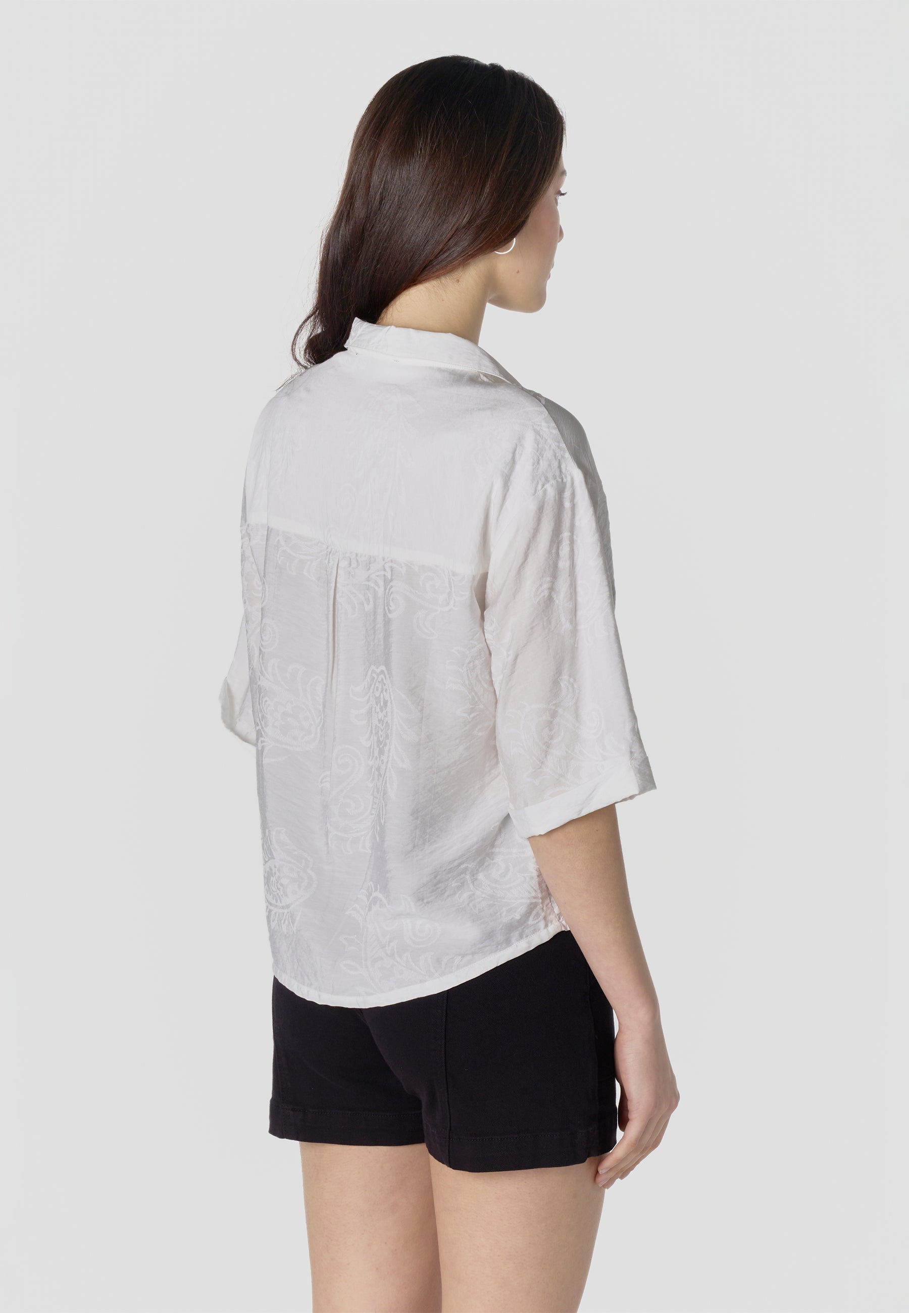 Camisa Mujer Manga Corta Cuello Camisero Jacquard Cachemir – Koroshi Blanco