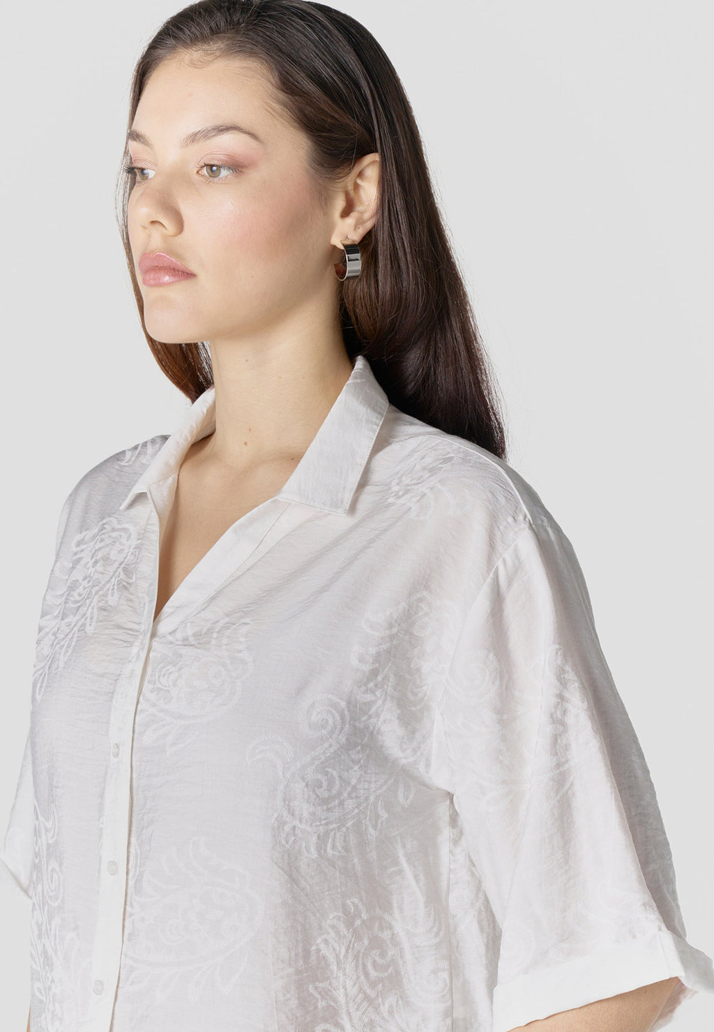 Camisa Mujer Manga Corta Cuello Camisero Jacquard Cachemir – Koroshi Blanco