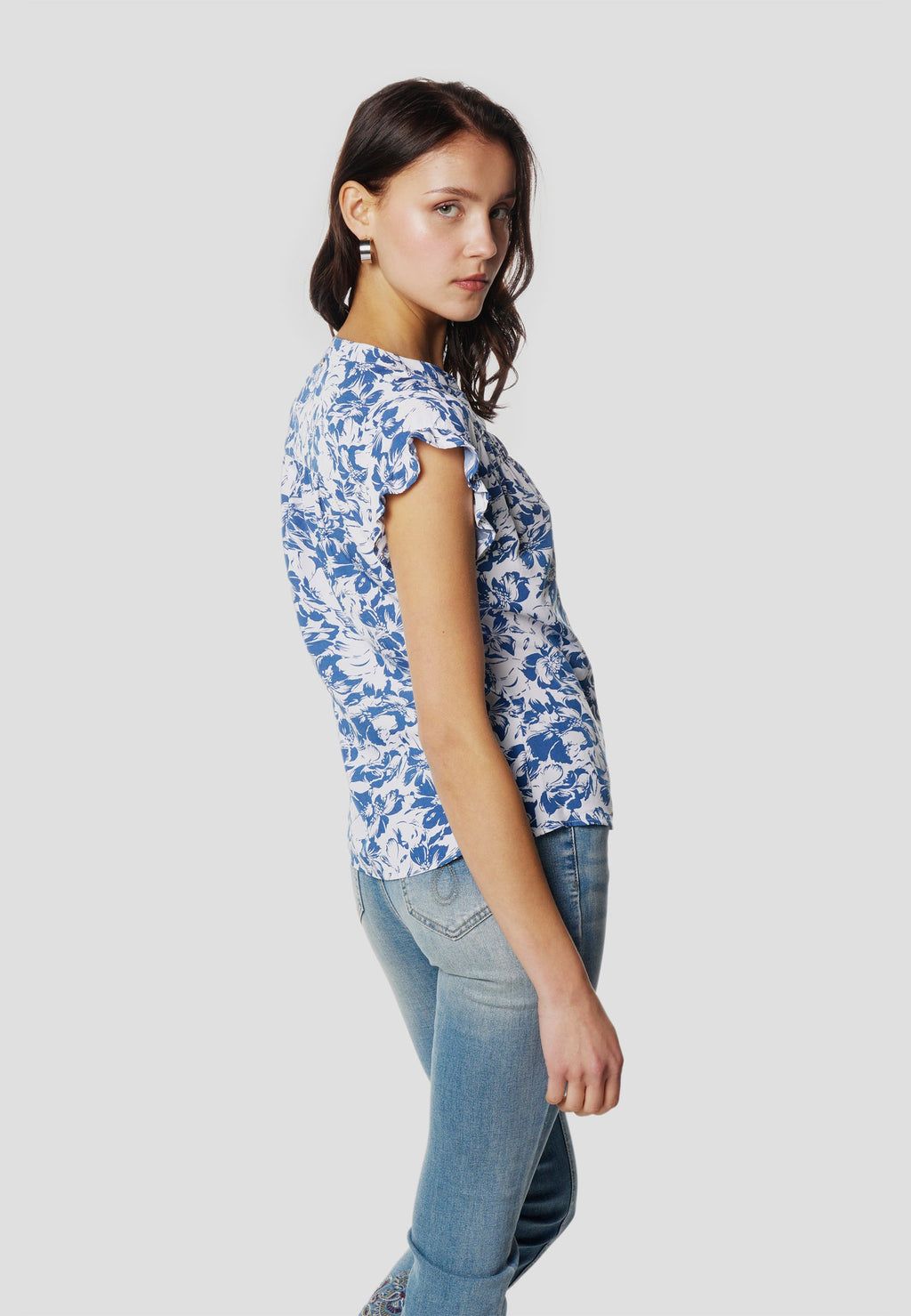Blusa Mujer Manga Corta Volante Escote Pico Estampada – Koroshi 2612BL35