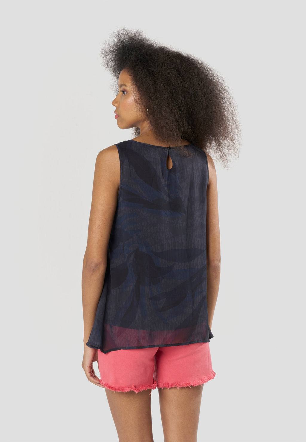 Blusa Mujer Sin Mangas Escote Redondo Estampado Floral – Koroshi Azul Marino