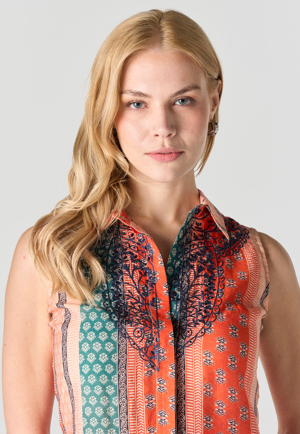 Camisa Mujer Sin Mangas Cuello Camisero Estampada – Koroshi Multicolor