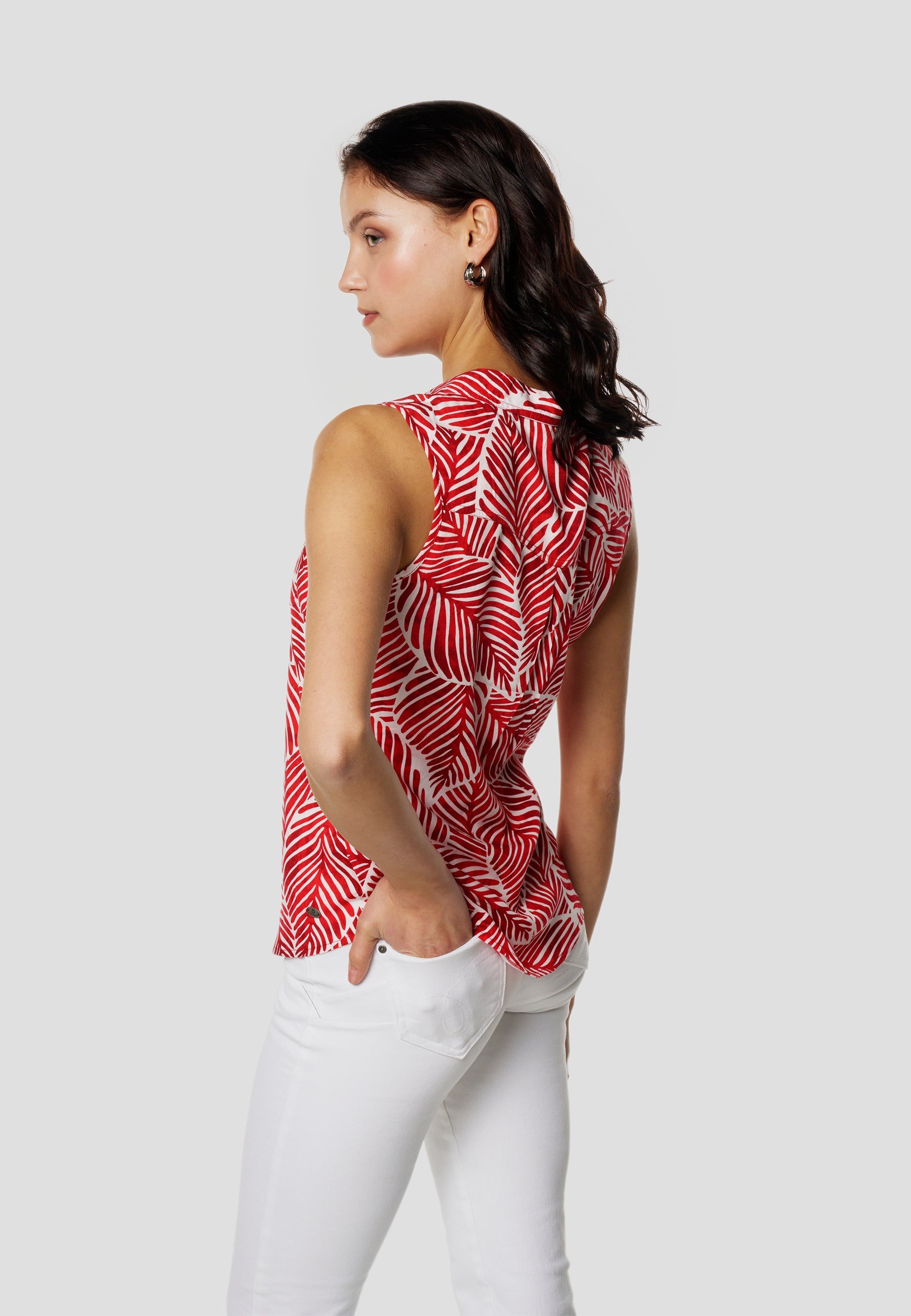 Blusa Mujer Sin Mangas Estampado Hojas Viscosa – Koroshi 2612BL78