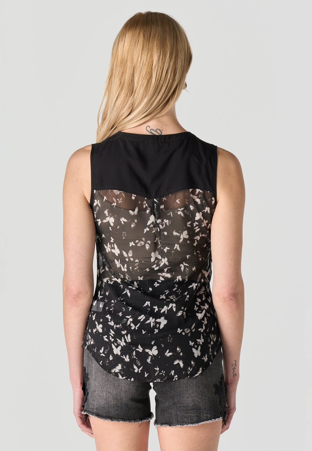 Blusa Mujer Sin Mangas Estampado Mariposa – Koroshi 2612BL81