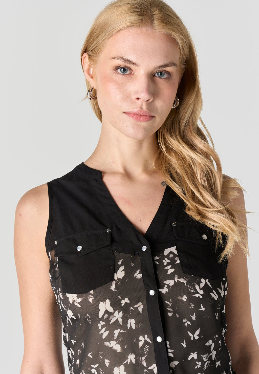 Blusa Mujer Sin Mangas Estampado Mariposa – Koroshi 2612BL81