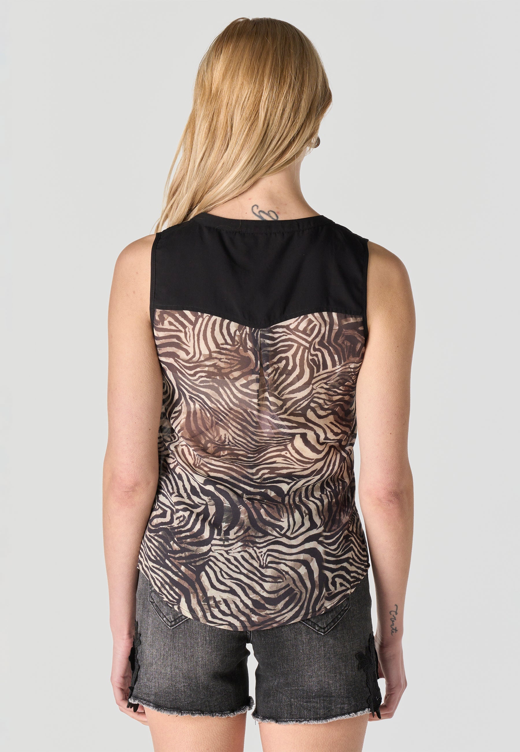 Blusa Mujer Sin Mangas Estampado Mariposa – Koroshi 2612BL81