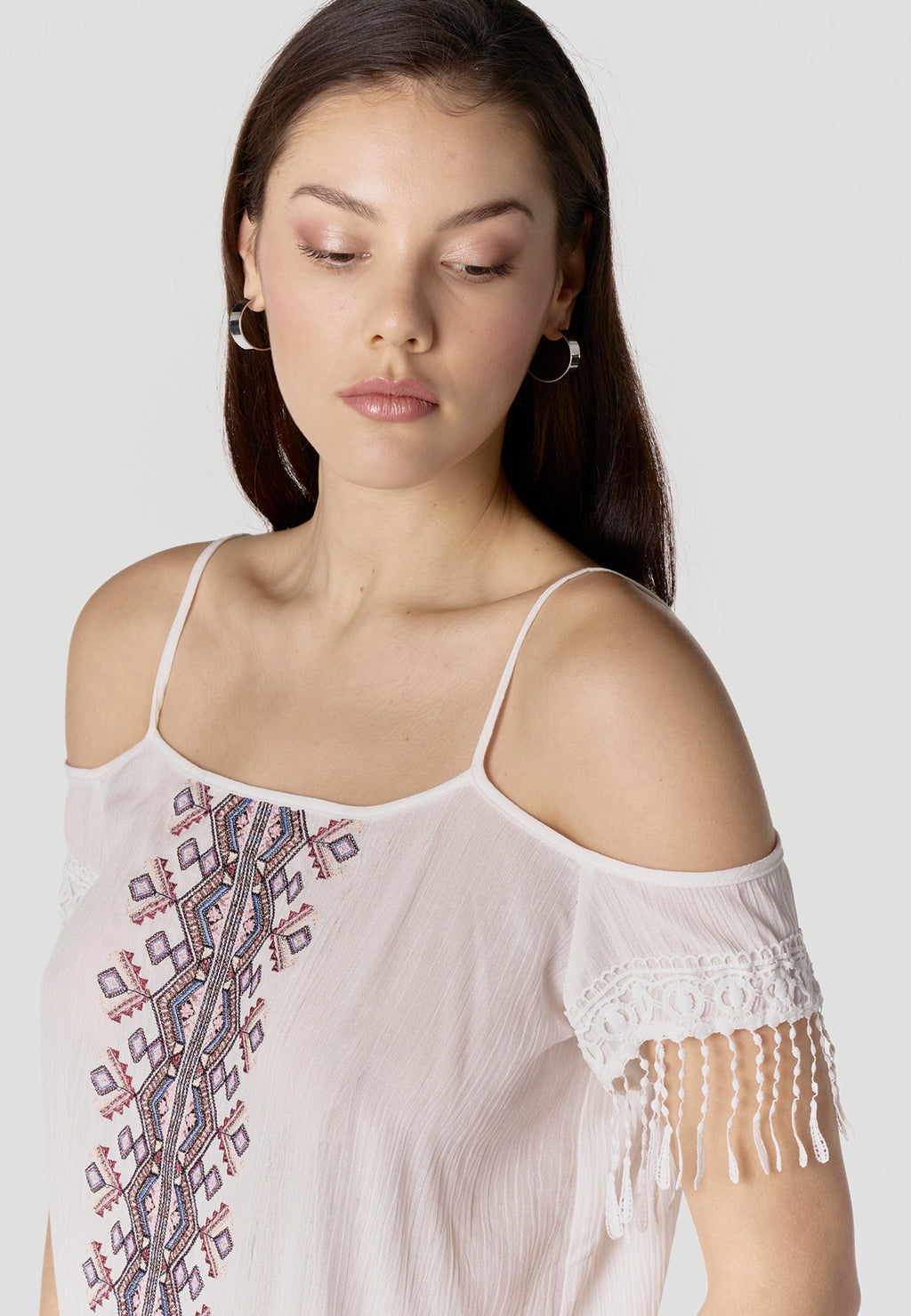 Blusa Mujer Hombros Descubiertos Viscosa Bordada – Koroshi 2612BL96