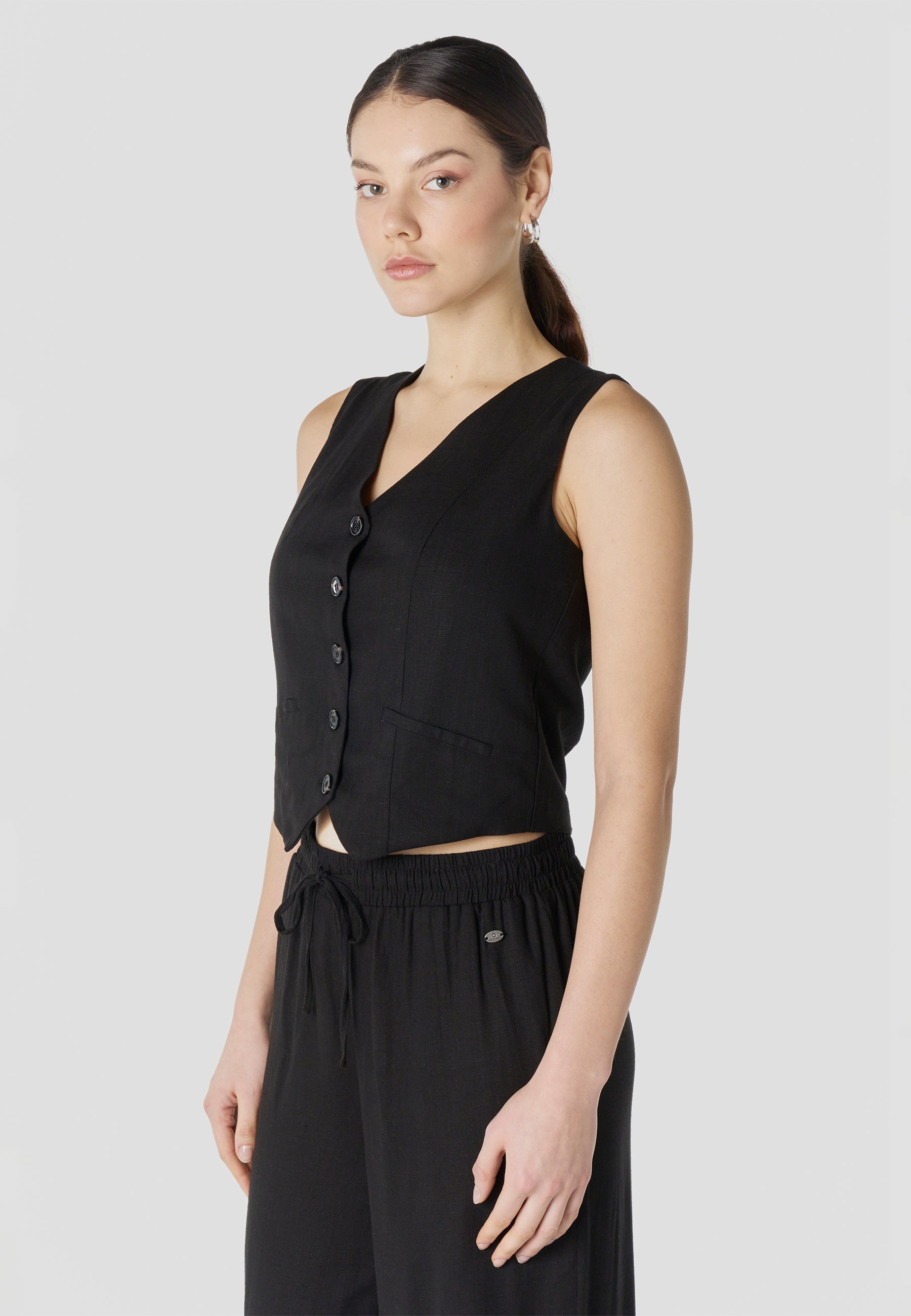 Chaleco Mujer Lino Negro Elegante Escote en V Bordado | Koroshi