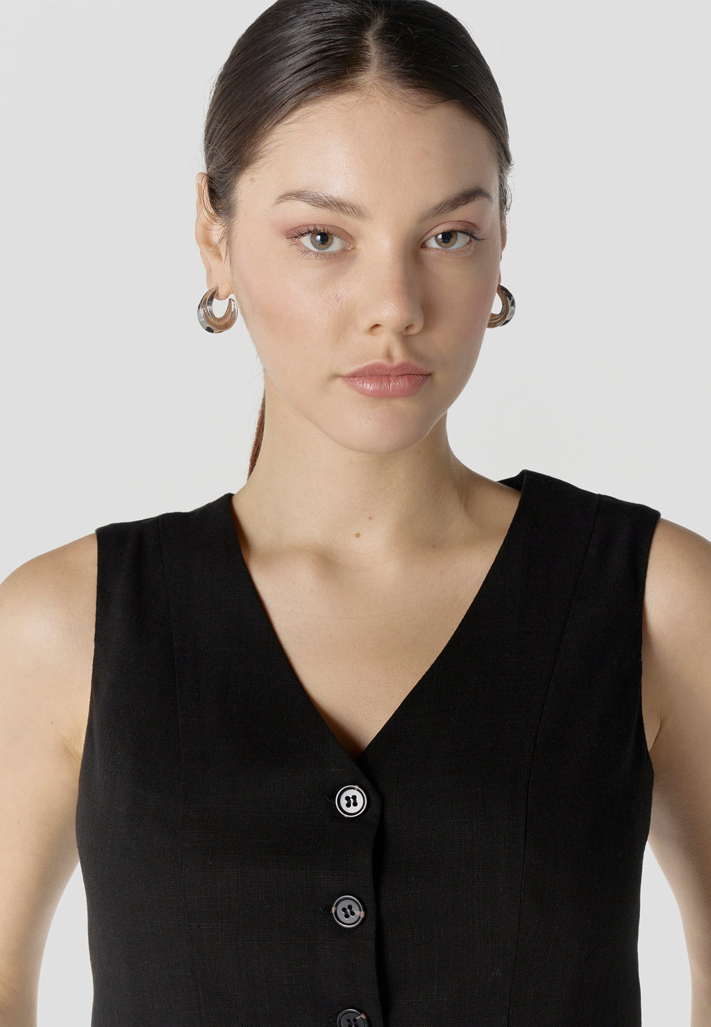 Chaleco Mujer Lino Negro Elegante Escote en V Bordado | Koroshi