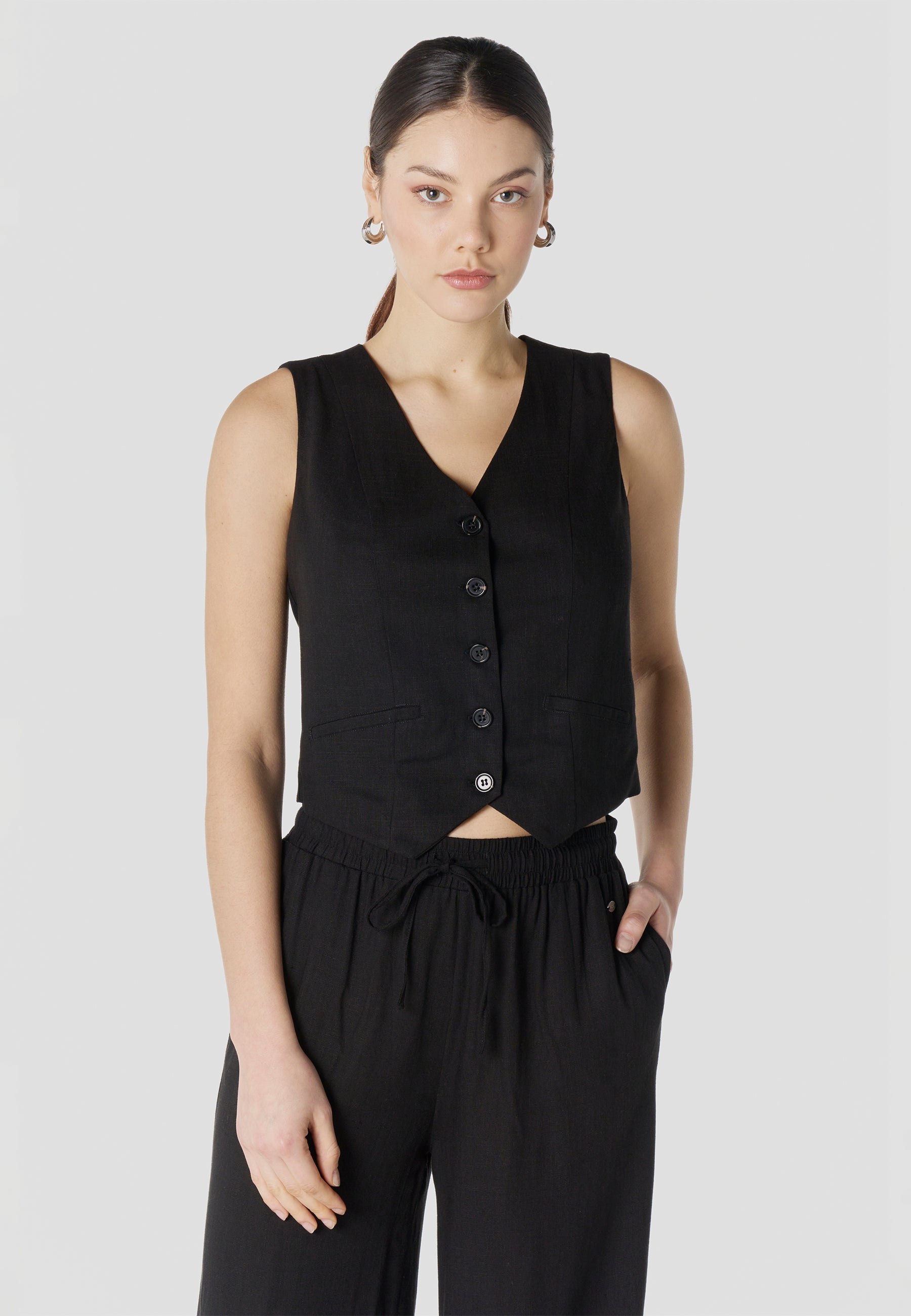 Chaleco Mujer Lino Negro Elegante Escote en V Bordado | Koroshi