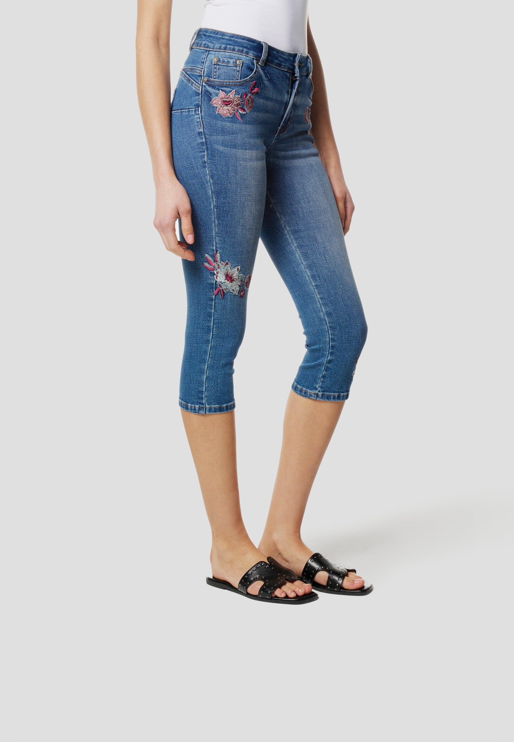 Pantalón Pirata Mujer Bordado – Koroshi Azul Oscuro