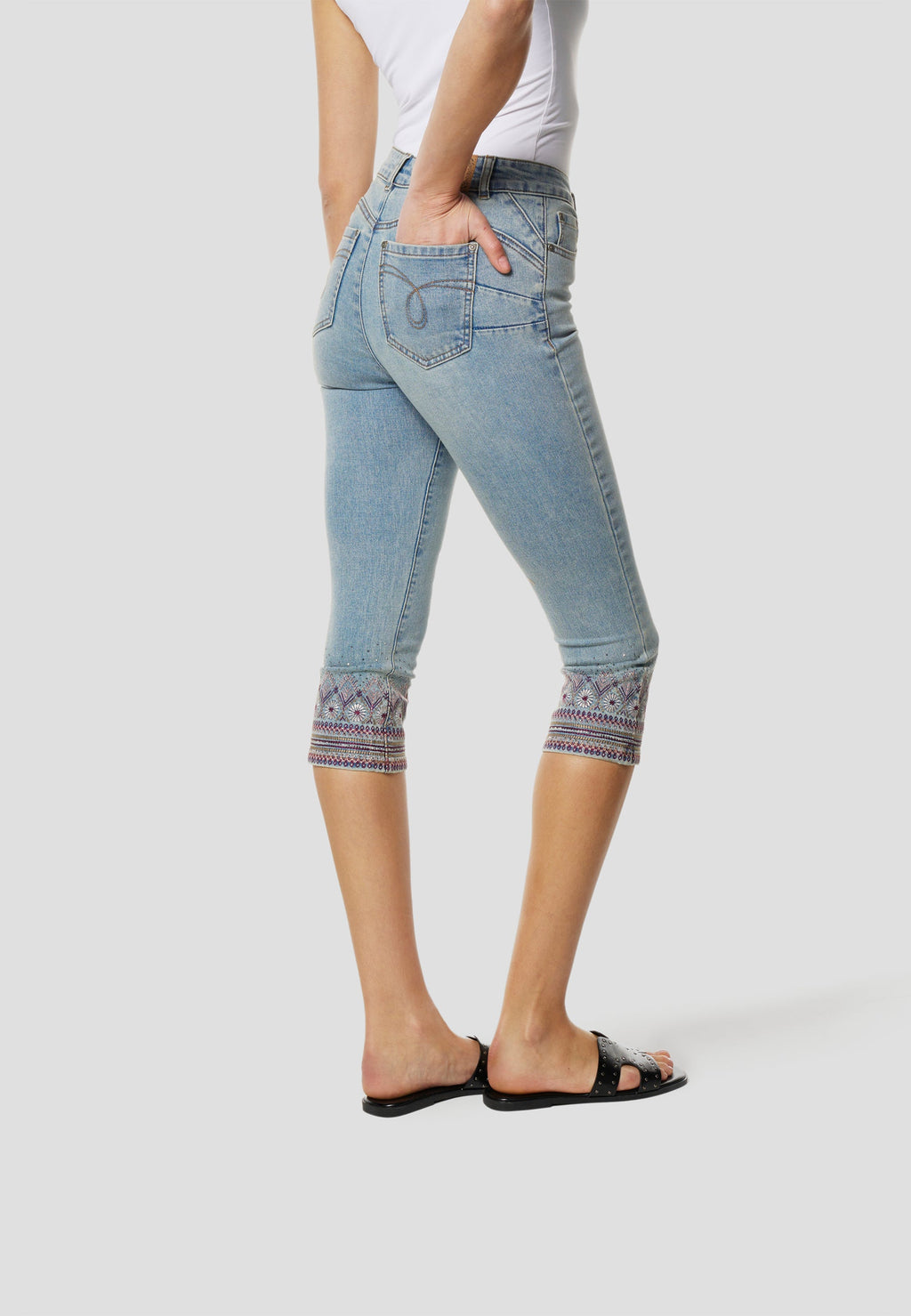 Pantalón Pirata Mujer Vaquero Bordado Brillos – Koroshi Azul