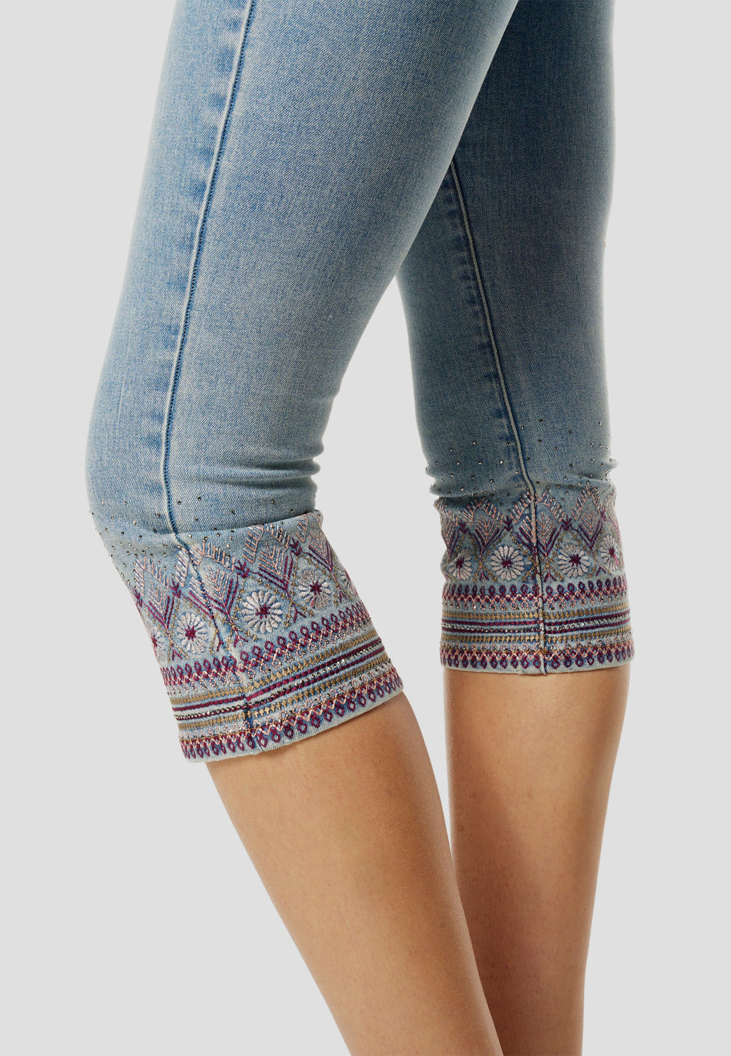 Pantalón Pirata Mujer Vaquero Bordado Brillos – Koroshi Azul