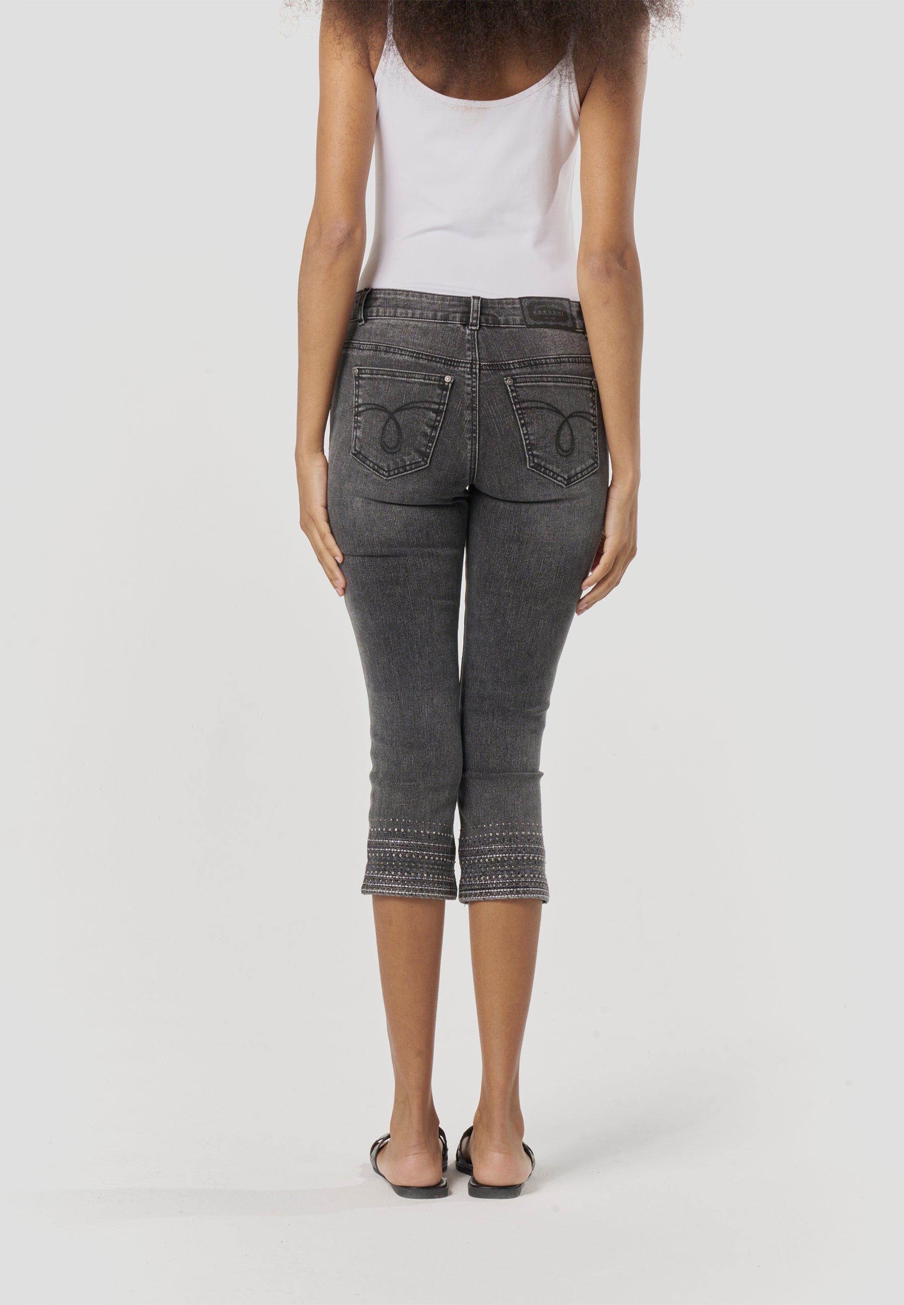 Pantalón Pirata Mujer Vaquero Bordado – Koroshi Negro