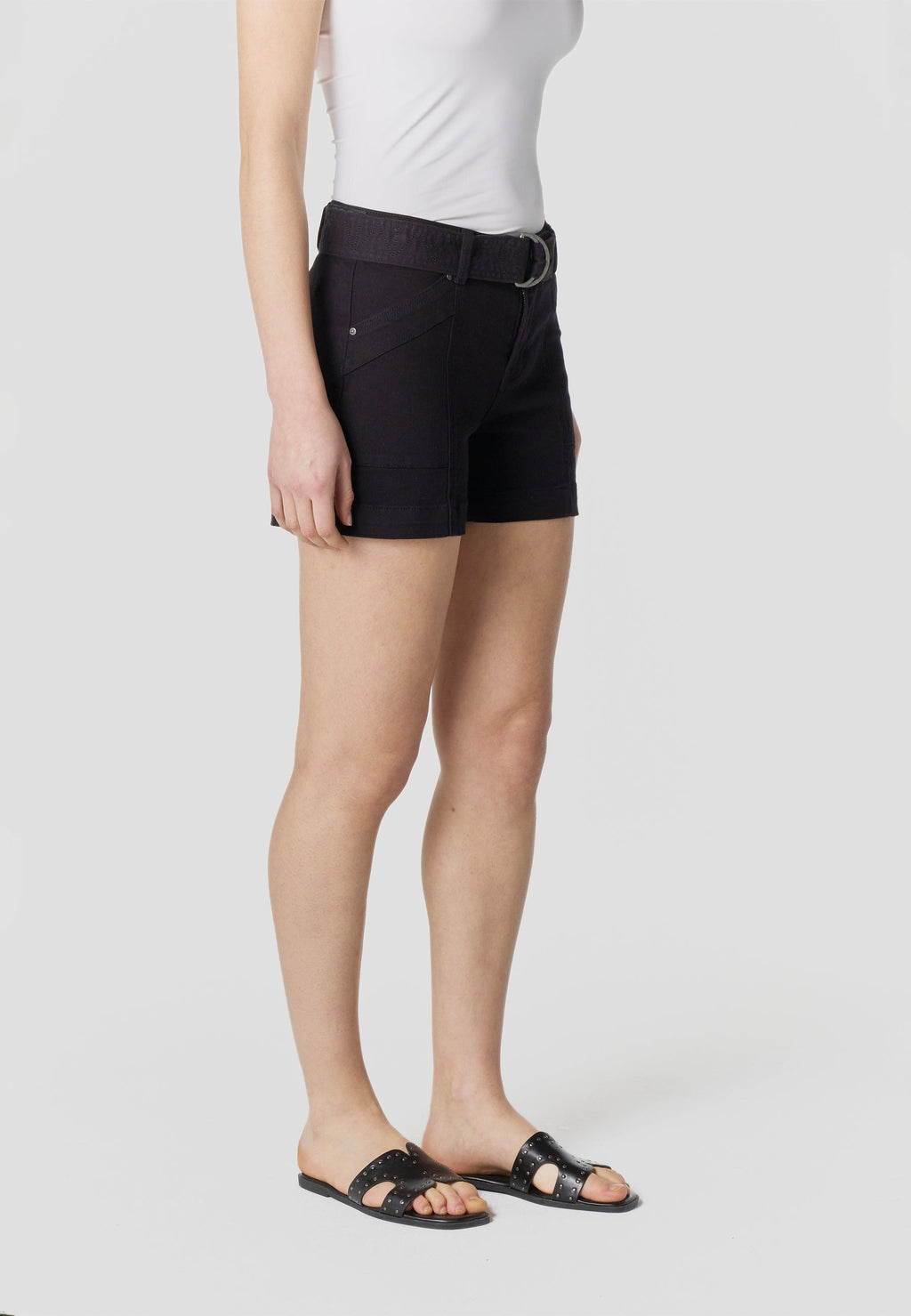 Pantalón Corto Mujer con Cinturón Cinco Bolsillos – Koroshi 2612PS55