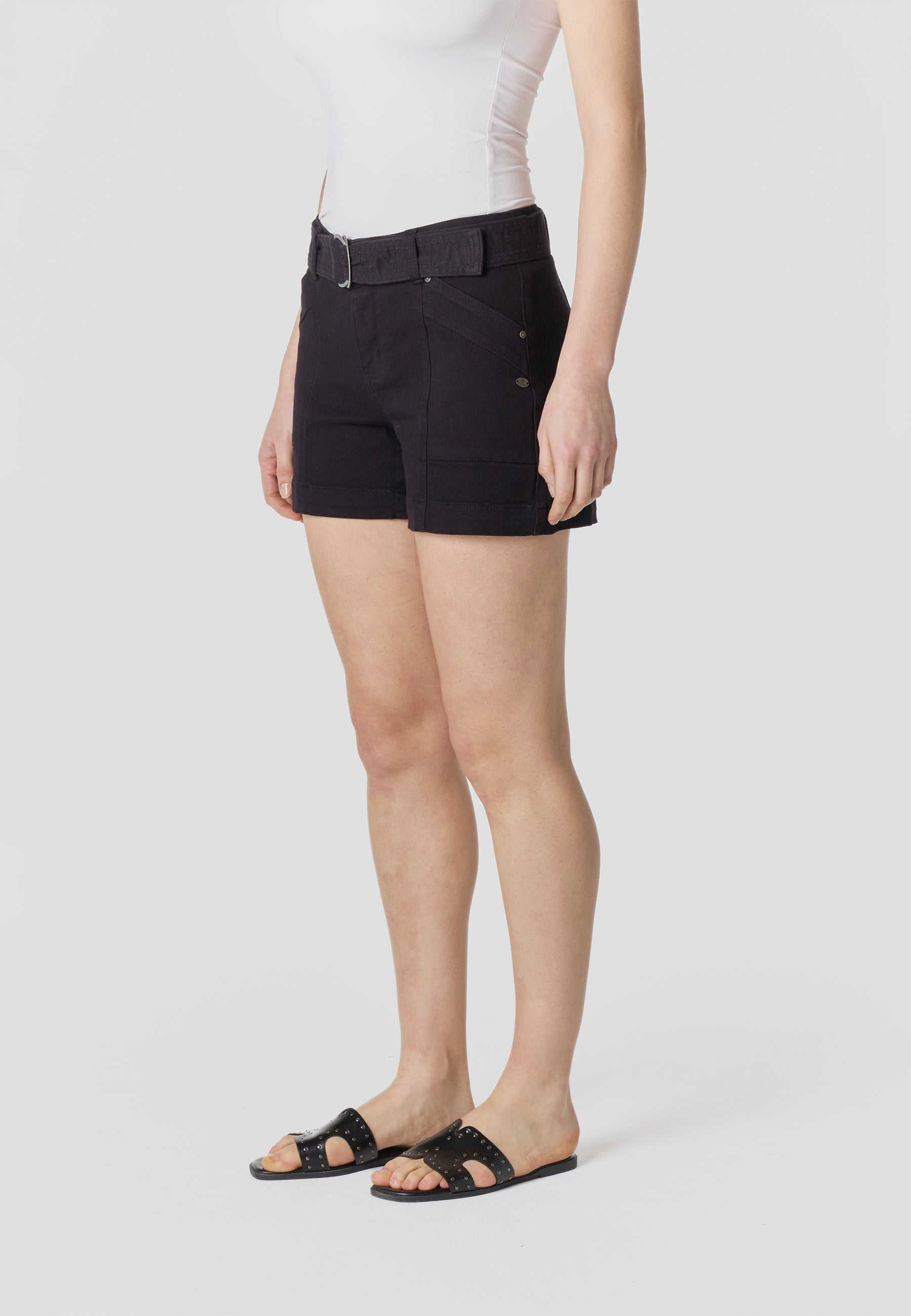 Pantalón Corto Mujer con Cinturón Cinco Bolsillos – Koroshi 2612PS55