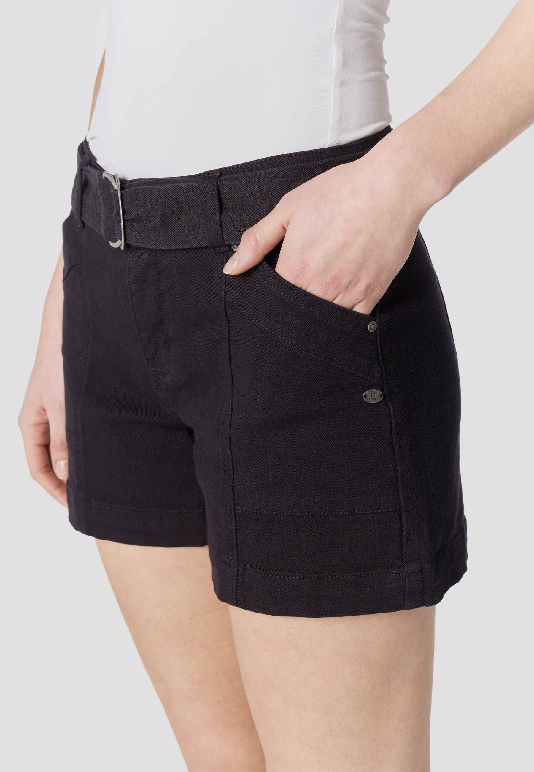 Pantalón Corto Mujer con Cinturón Cinco Bolsillos – Koroshi 2612PS55