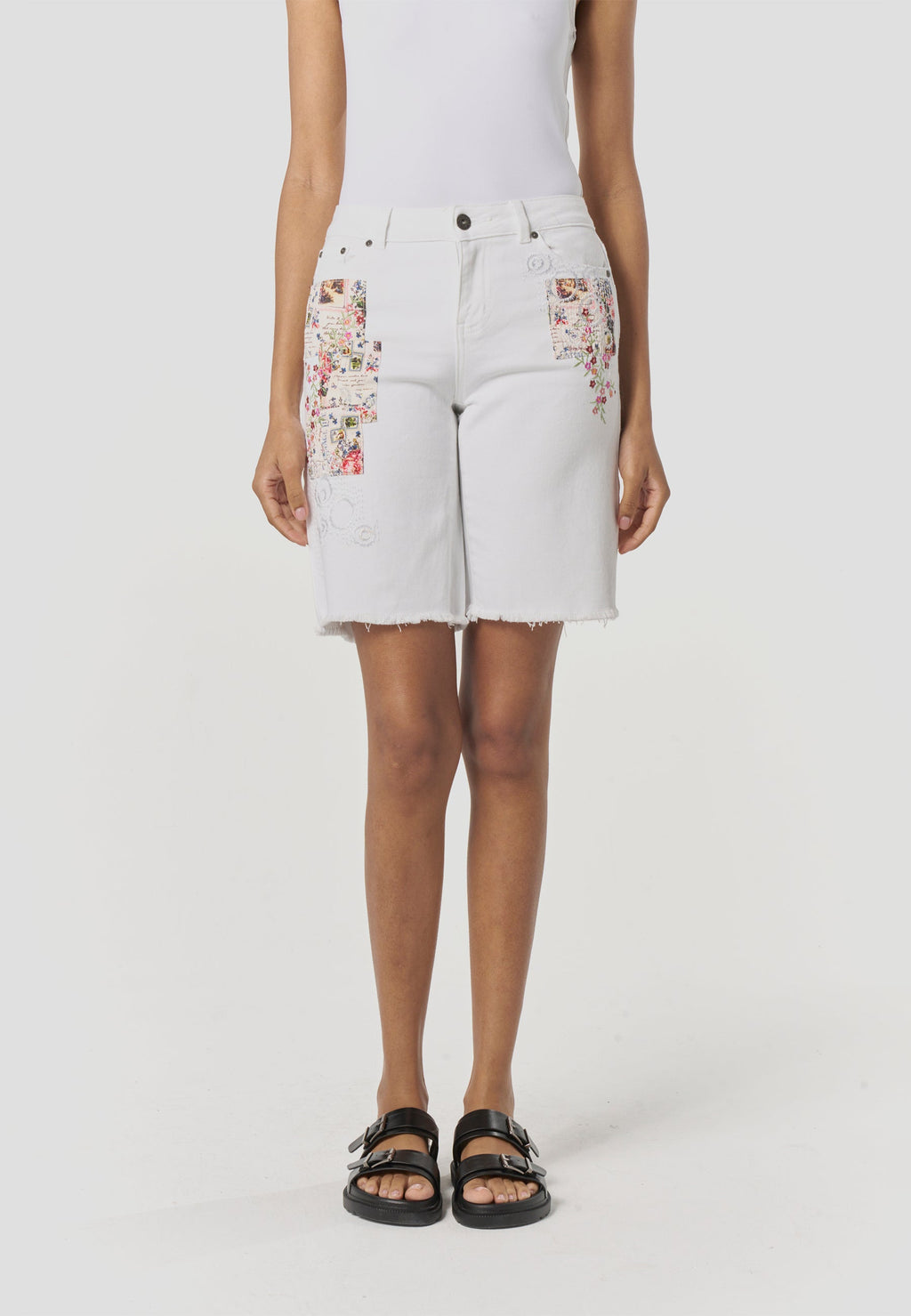 Bermuda Mujer Vaquera Patchwork Floral – Koroshi Blanca