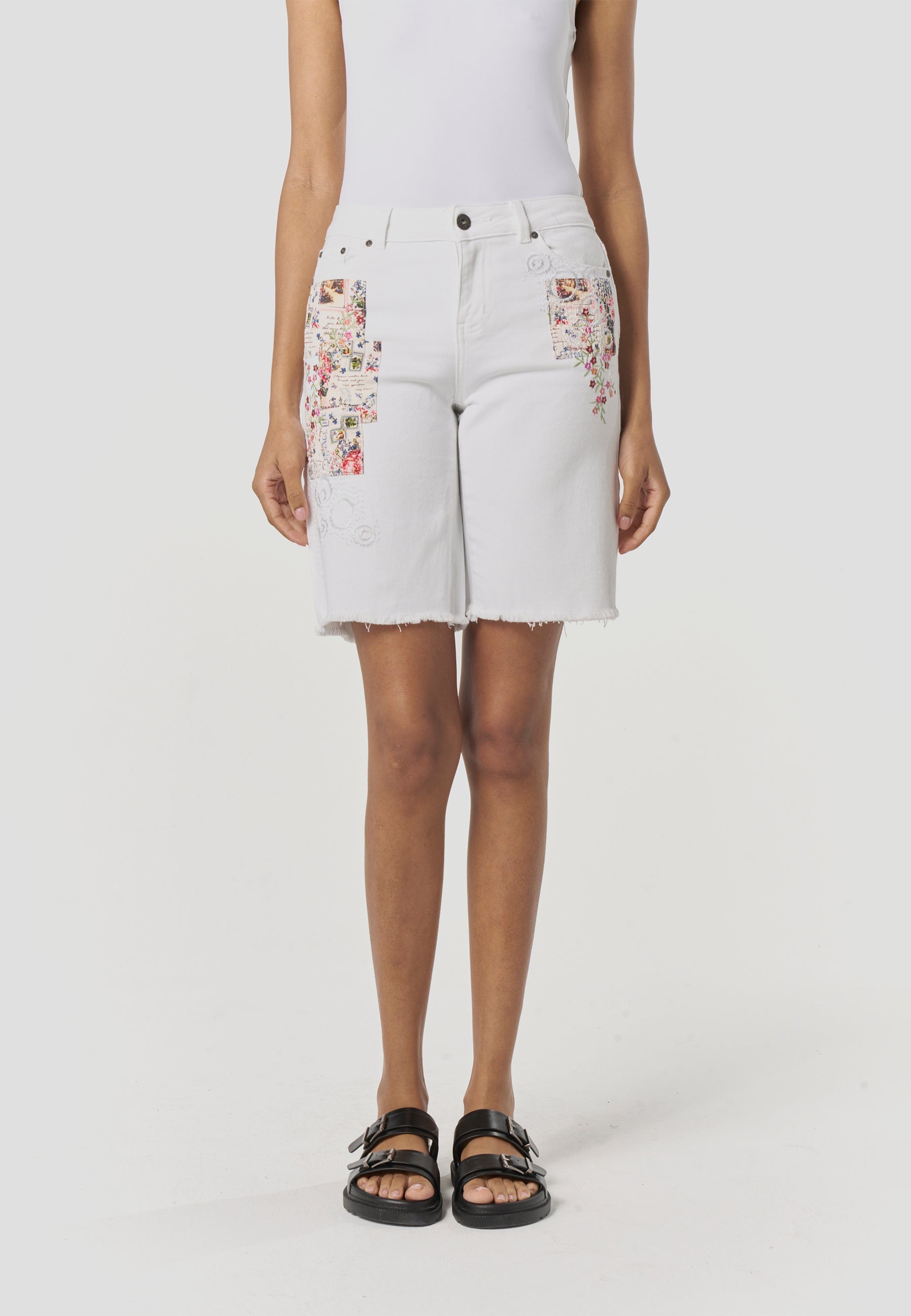 Bermuda Mujer Vaquera Patchwork Floral – Koroshi Blanca