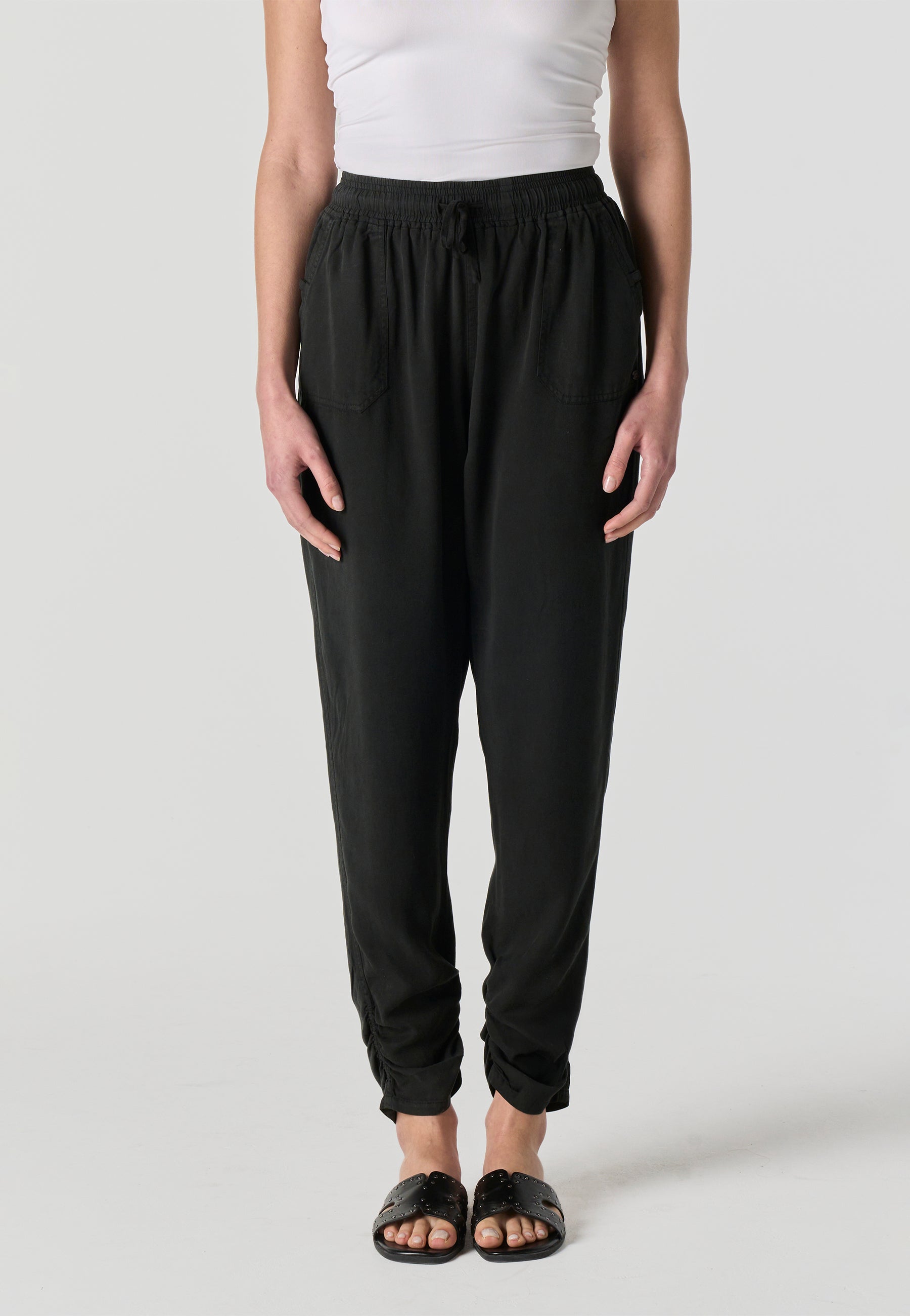 Pantalón Jogger Mujer Lyocell – Koroshi 2612PT86