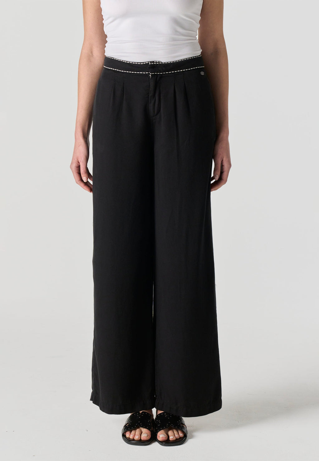 Pantalón Fluido Mujer Lyocell Tiro Medio – Koroshi Negro