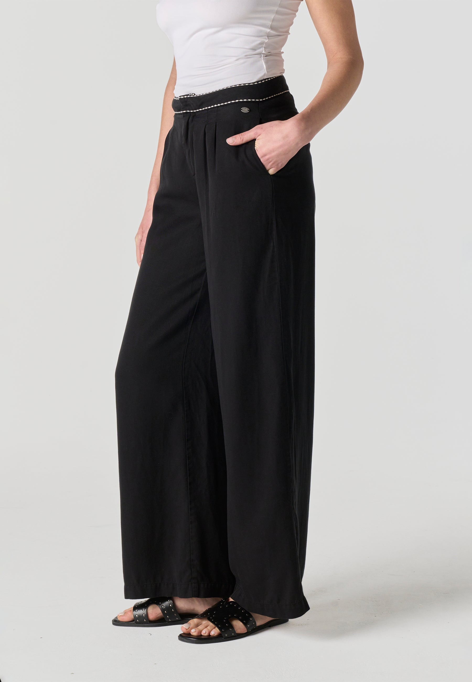 Pantalón Fluido Mujer Lyocell Tiro Medio – Koroshi Negro