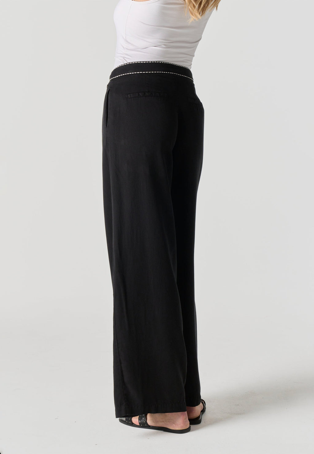 Pantalón Fluido Mujer Lyocell Tiro Medio – Koroshi Negro