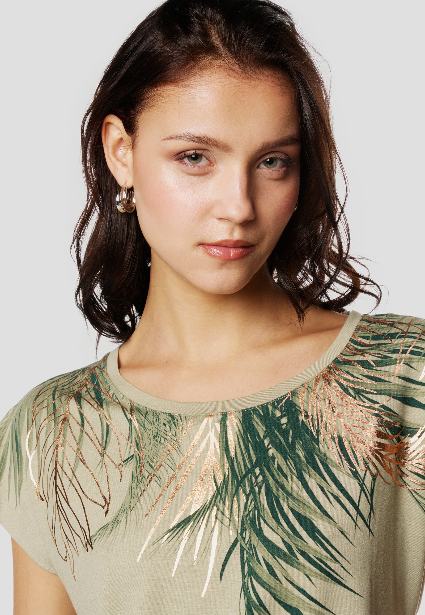 Camiseta Mujer Manga Corta Estampado Palmera – Koroshi 2612TP06