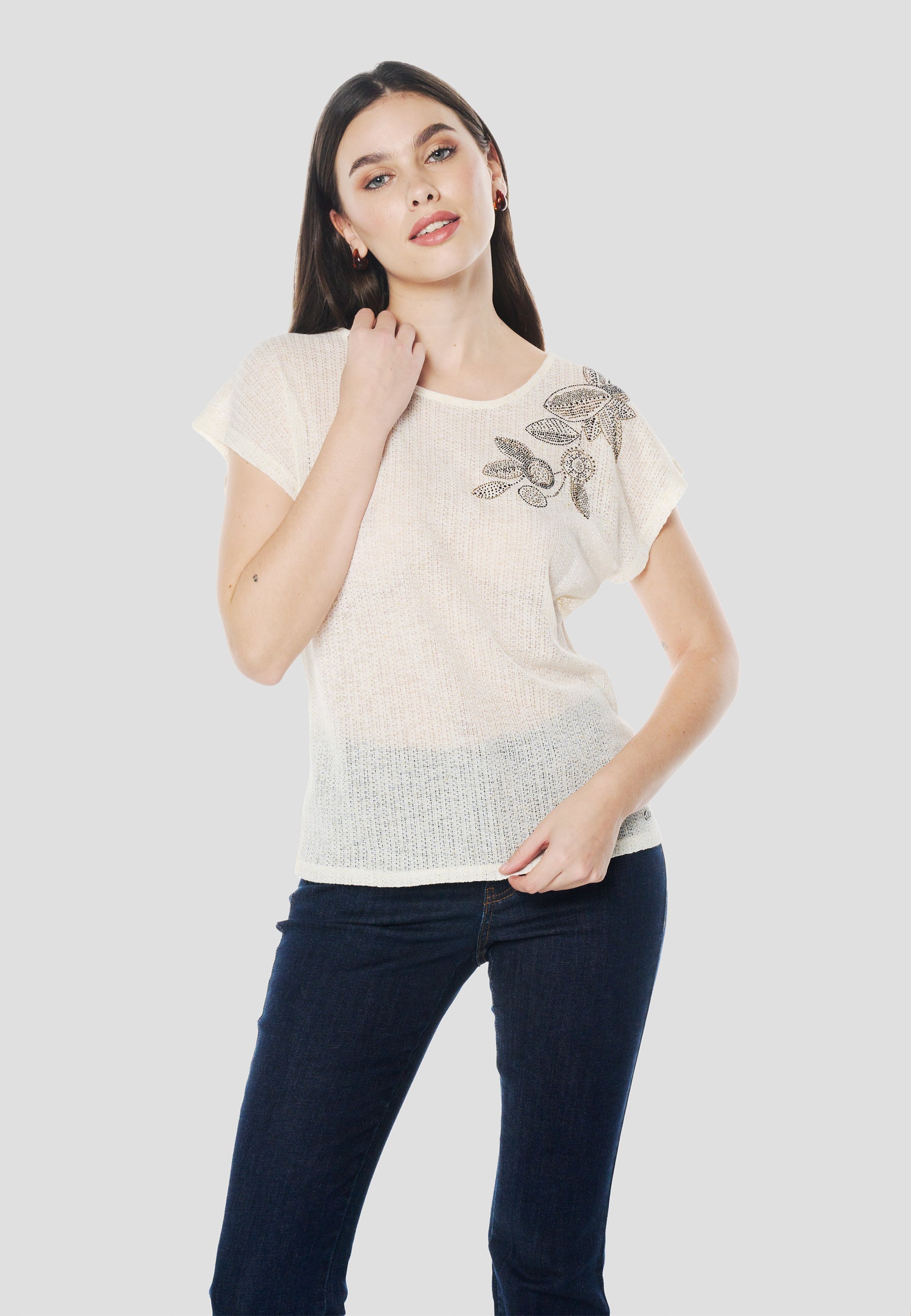 Camiseta Mujer Manga Corta Bordado Floral con Pedrería – Koroshi Cruda