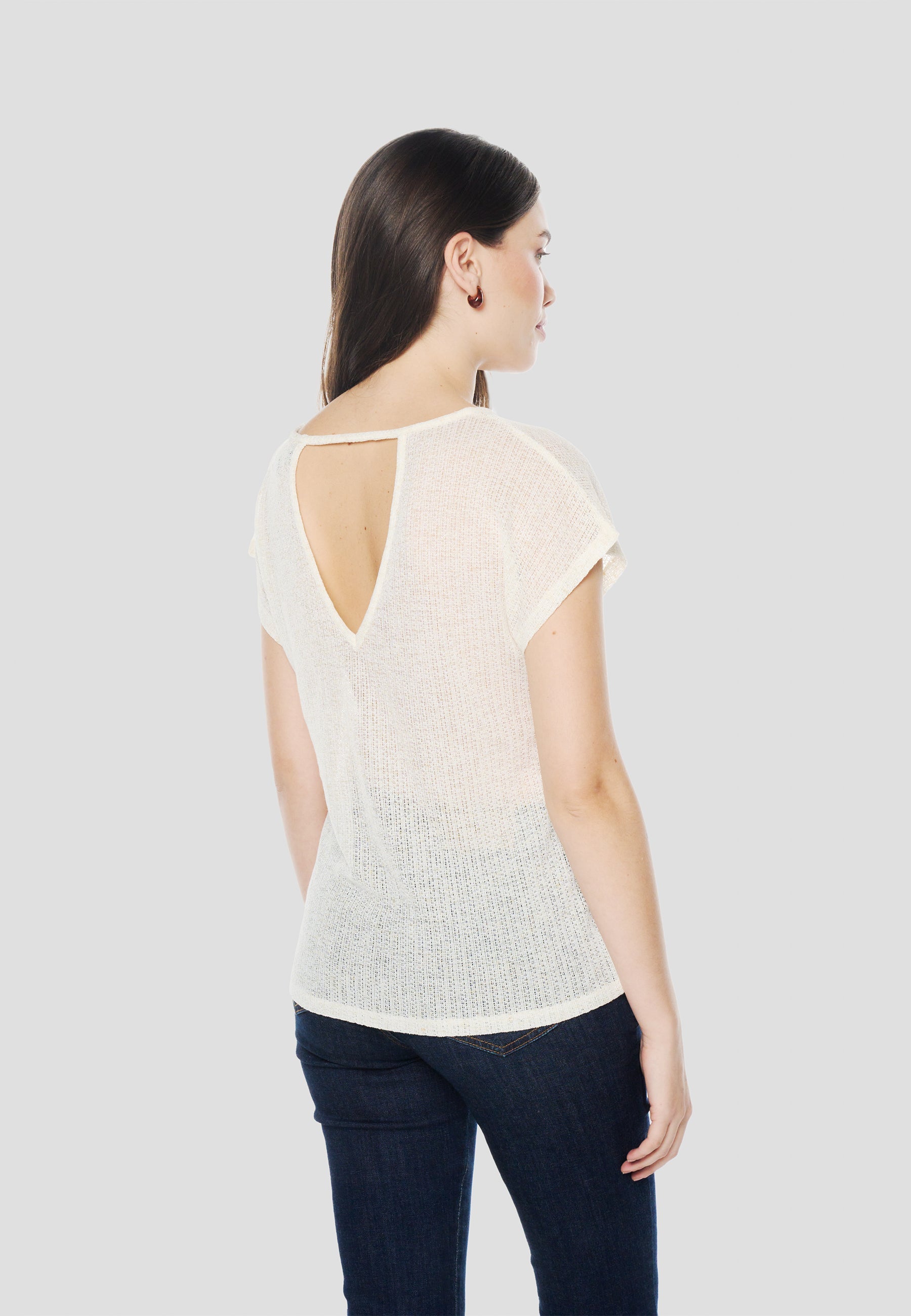 Camiseta Mujer Manga Corta Bordado Floral con Pedrería – Koroshi Cruda