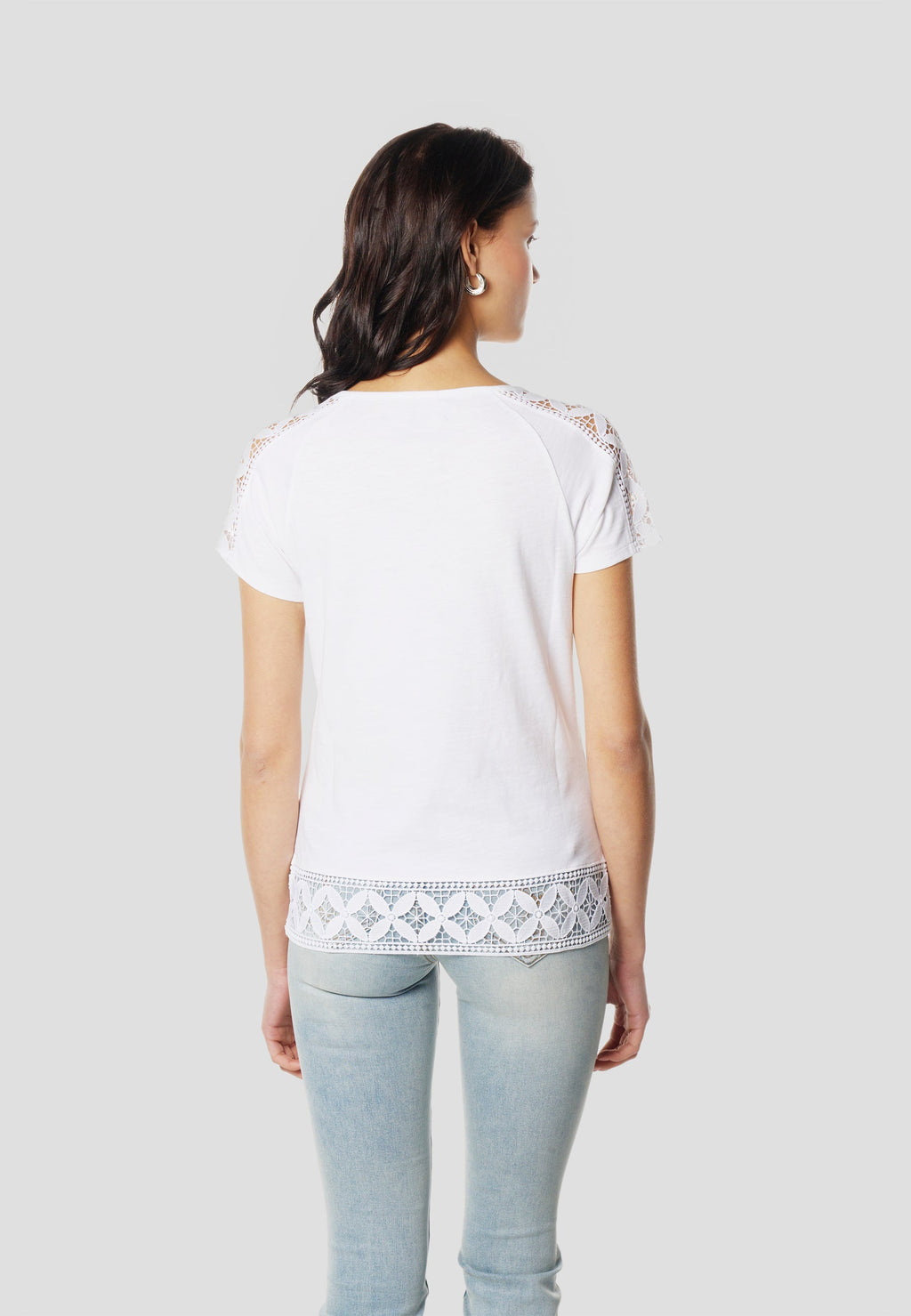 Camiseta Mujer Manga Corta Escote Pico con Puntilla – Koroshi Blanca