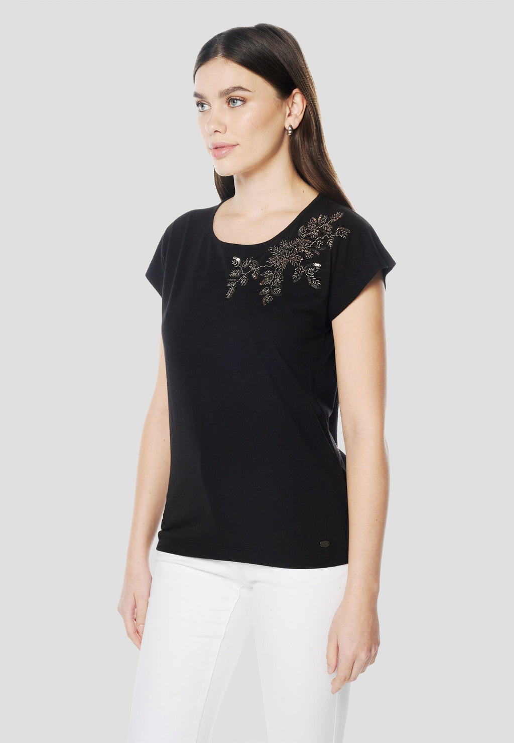 Camiseta Mujer Manga Corta Bordado Floral con Pedrería – Koroshi Negra