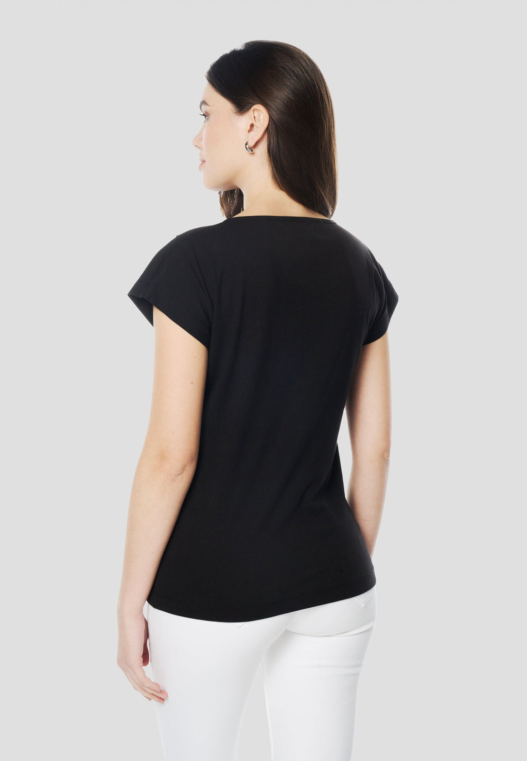 Camiseta Mujer Manga Corta Bordado Floral con Pedrería – Koroshi Negra