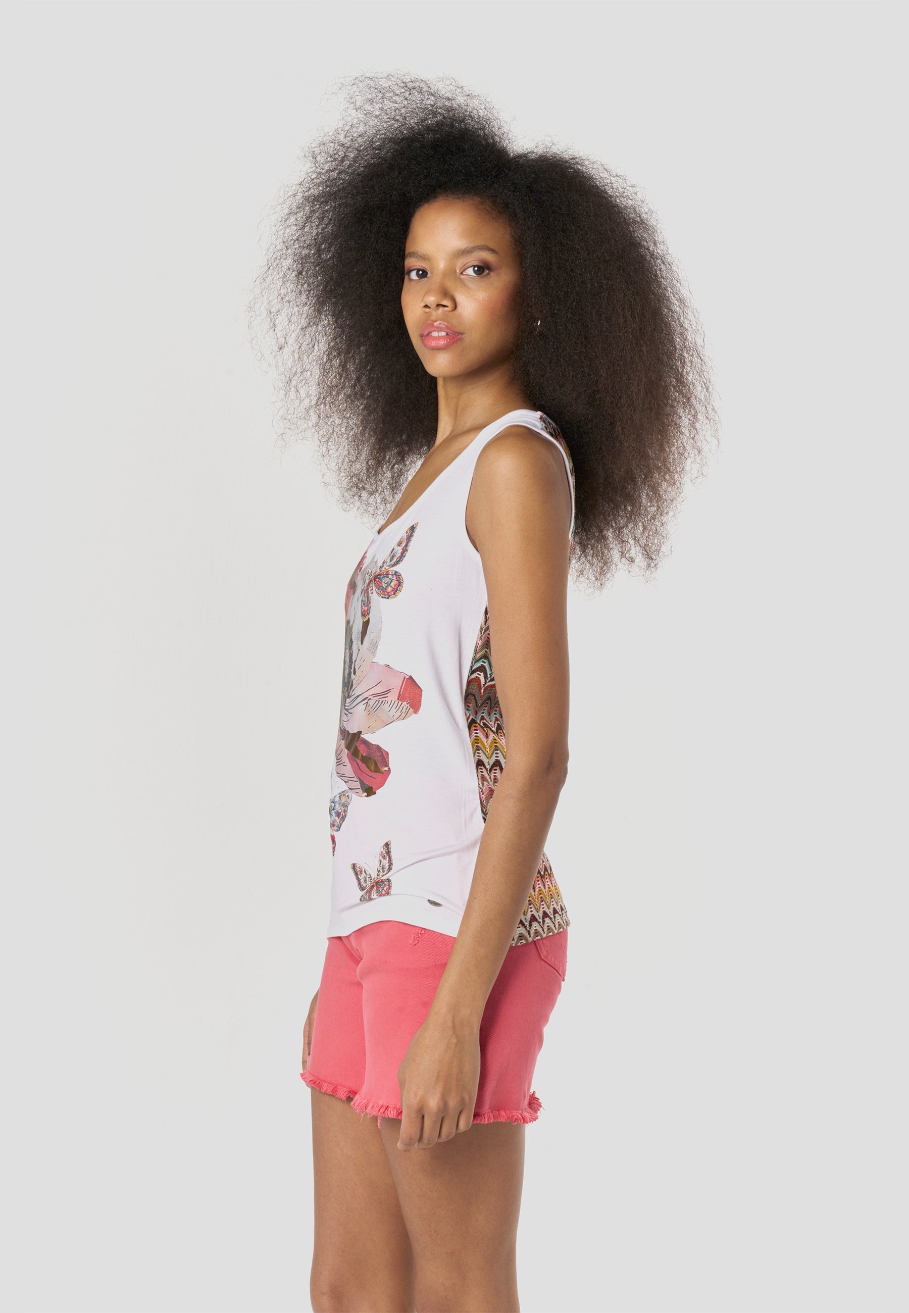 Camiseta Mujer Tirantes Estampada – Koroshi Blanca