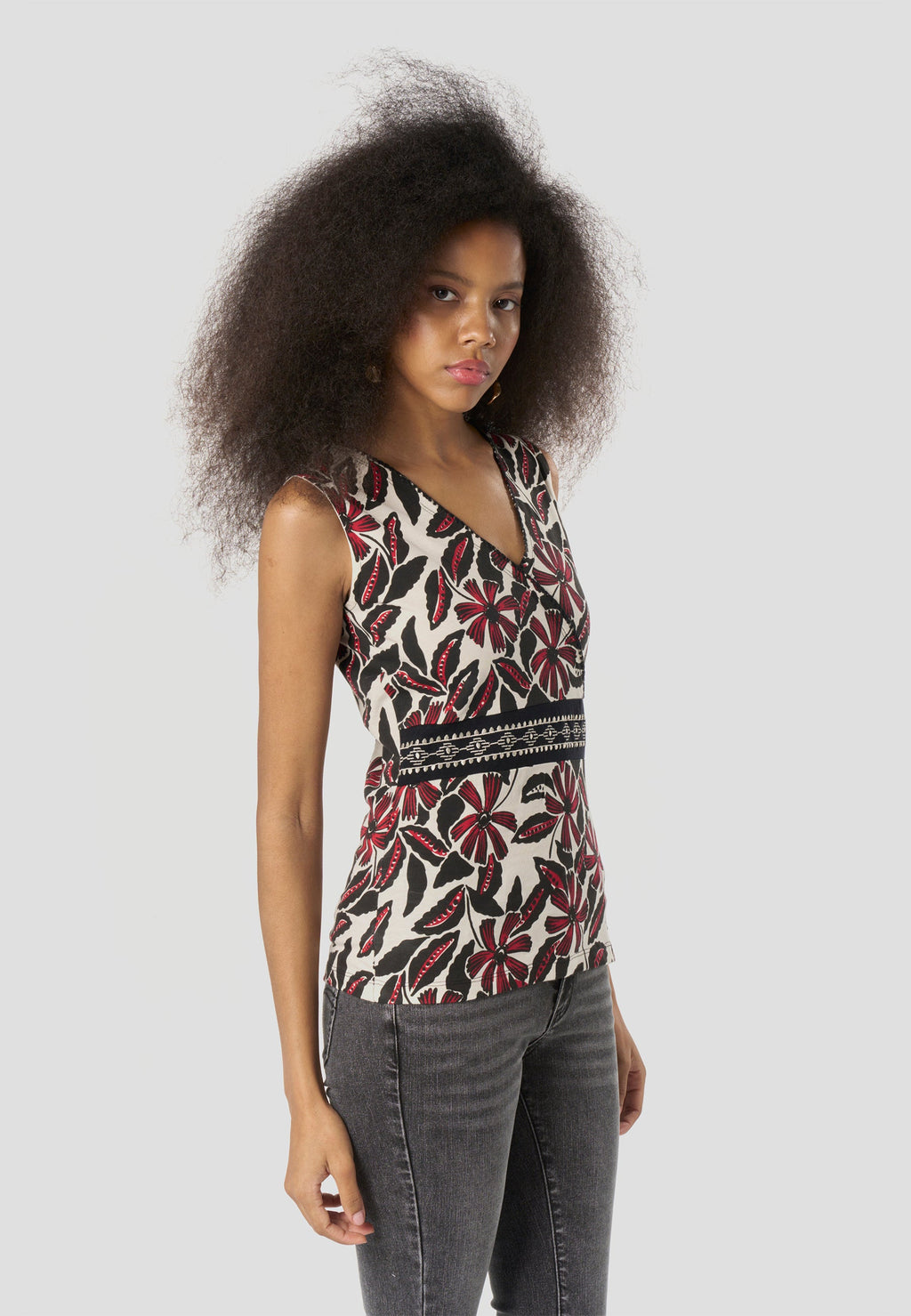 Camiseta Mujer Tirantes Escote Cruzado Estampada – Koroshi 2612TP44