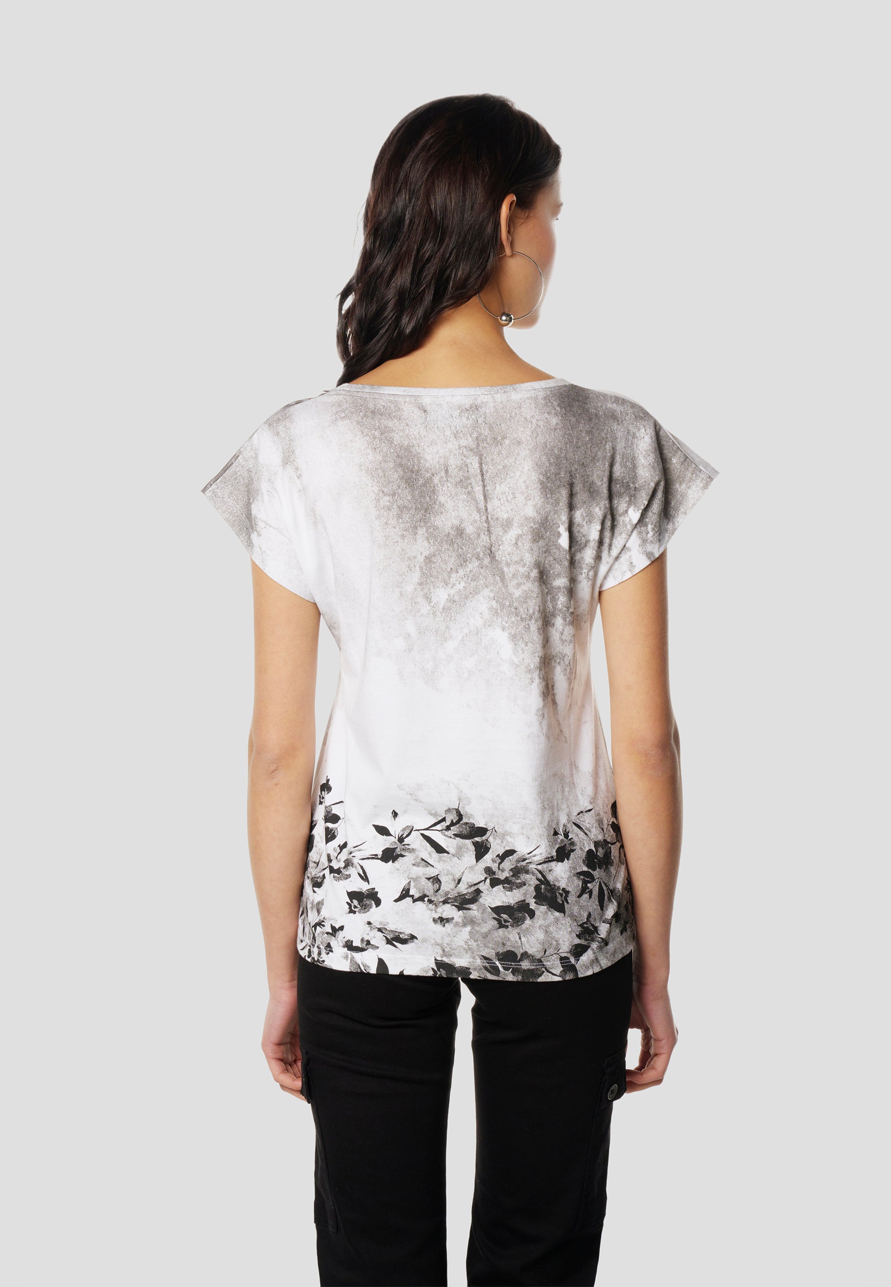 Camiseta Mujer Manga Corta Estampado Geisha – Koroshi Blanca