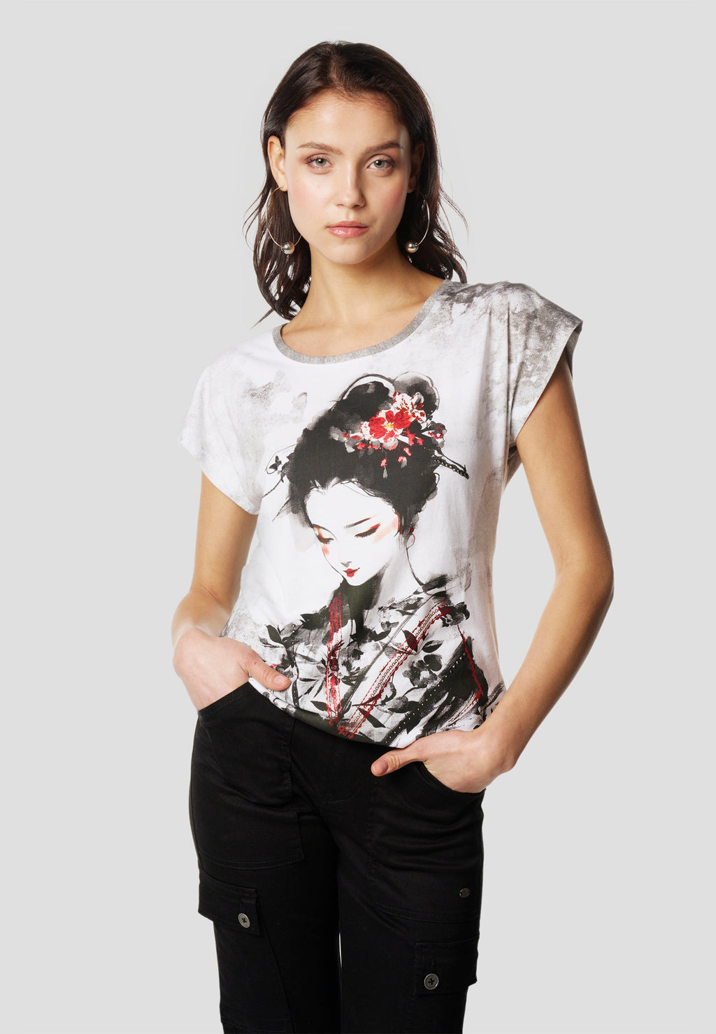 Camiseta Mujer Manga Corta Estampado Geisha – Koroshi Blanca