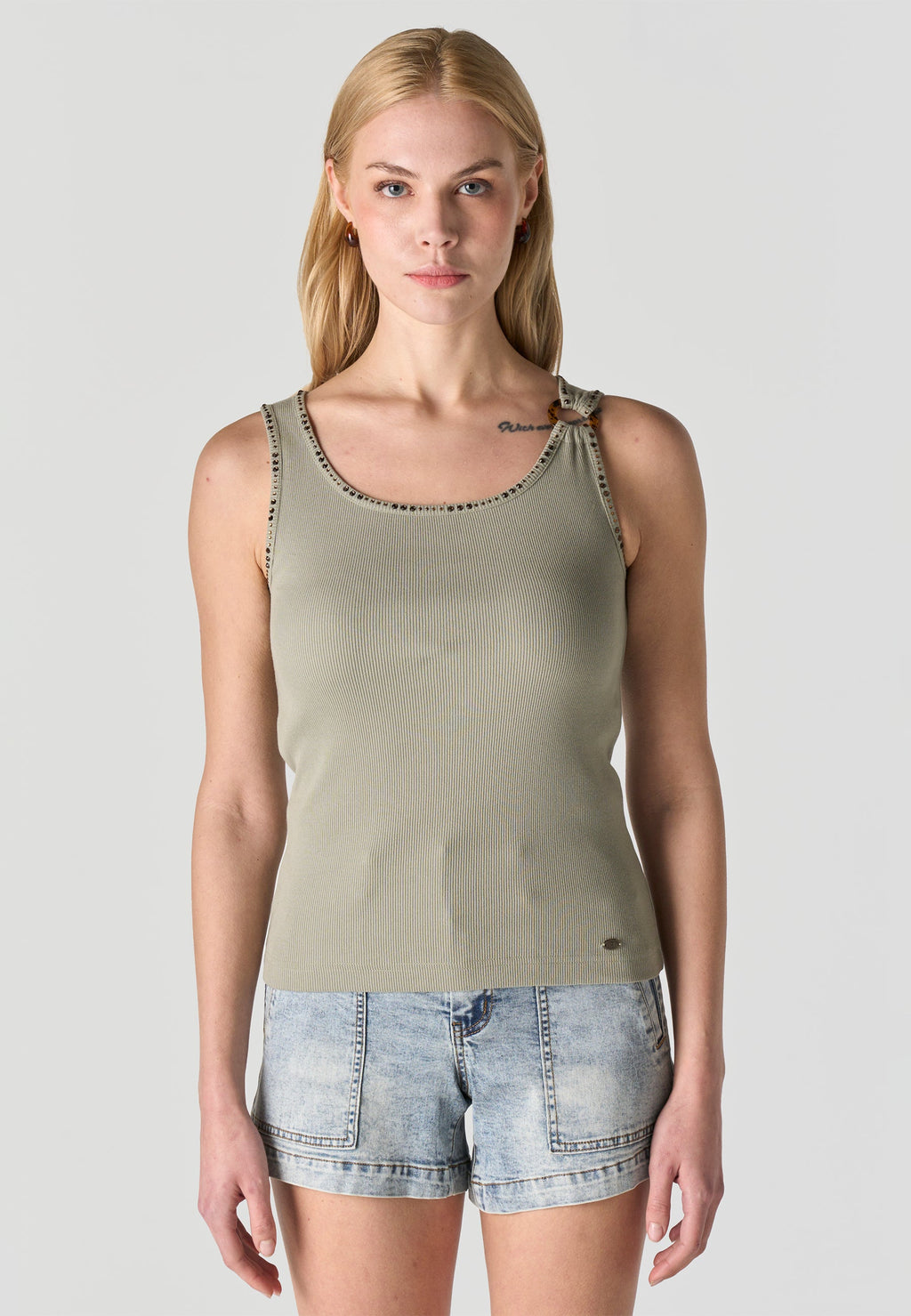 Camiseta Mujer Tirantes Canalé Pedrería con Aro – Koroshi 2612TP83